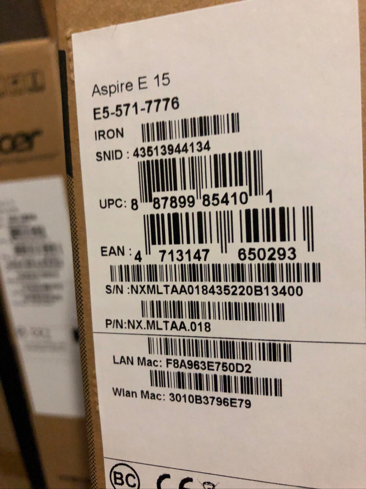 Acer Aspire E 15 E5-571-7776 15.6-Inch Laptop (Titanium Silver)