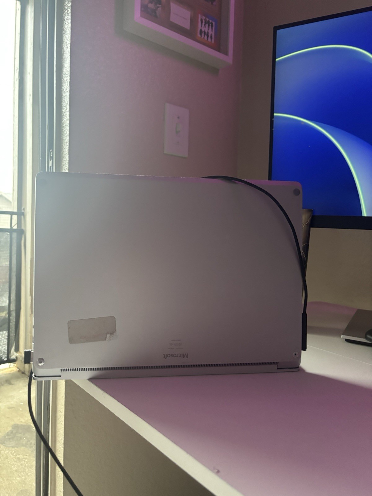 Microsoft Surface Laptop Platinum 13.5 in Windows Wi-Fi Bluetooth Webcam