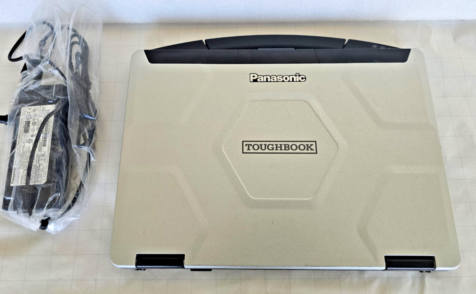 Panasonic Toughbook CF-54 MK3 14″ FHD Touchscreen Intel i7-7600U 16GB 256GB SSD