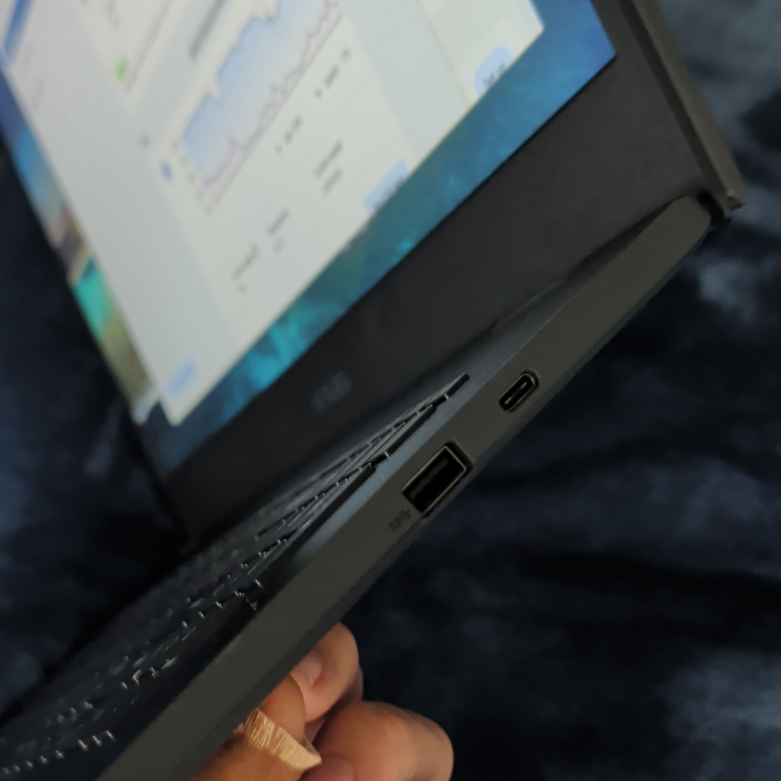 ASUS Chromebook 15.6″ FHD Chrome OS Celeron N4500 4GB 32GB eMMC Black