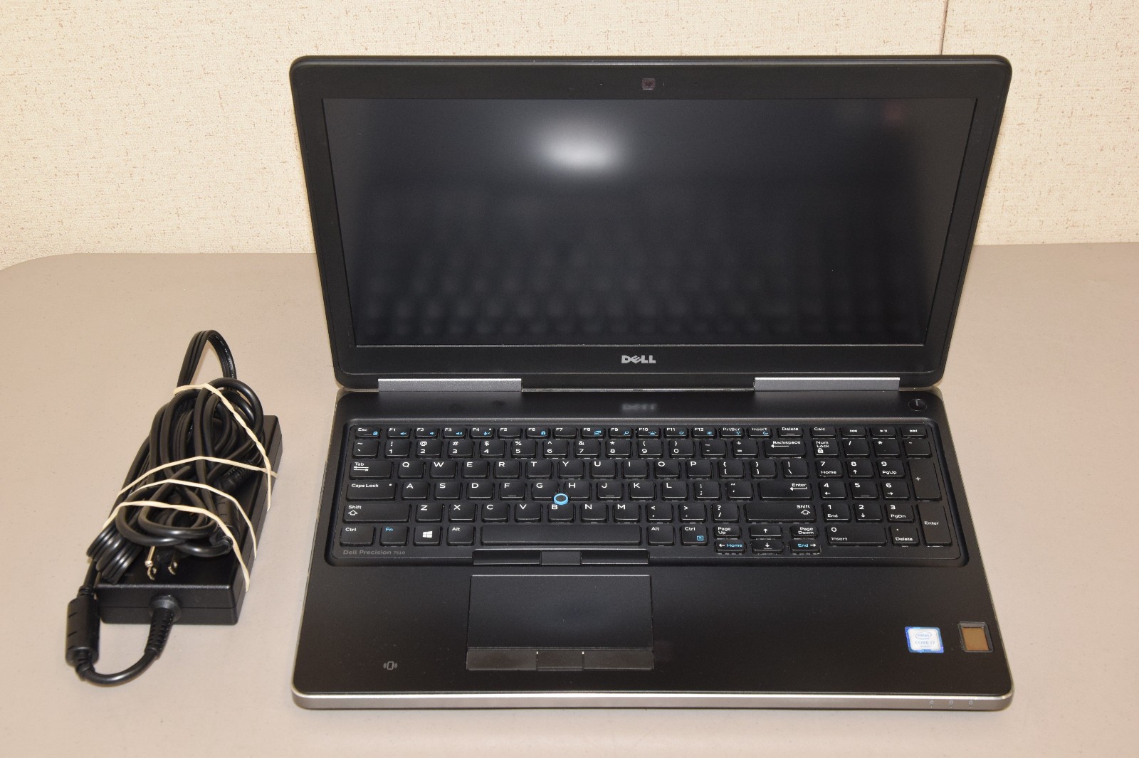 Dell Precision 7510 15.6″ Laptop i7-6820HQ 16GB 240GB NVIDIA Quadro M2000M 4GB