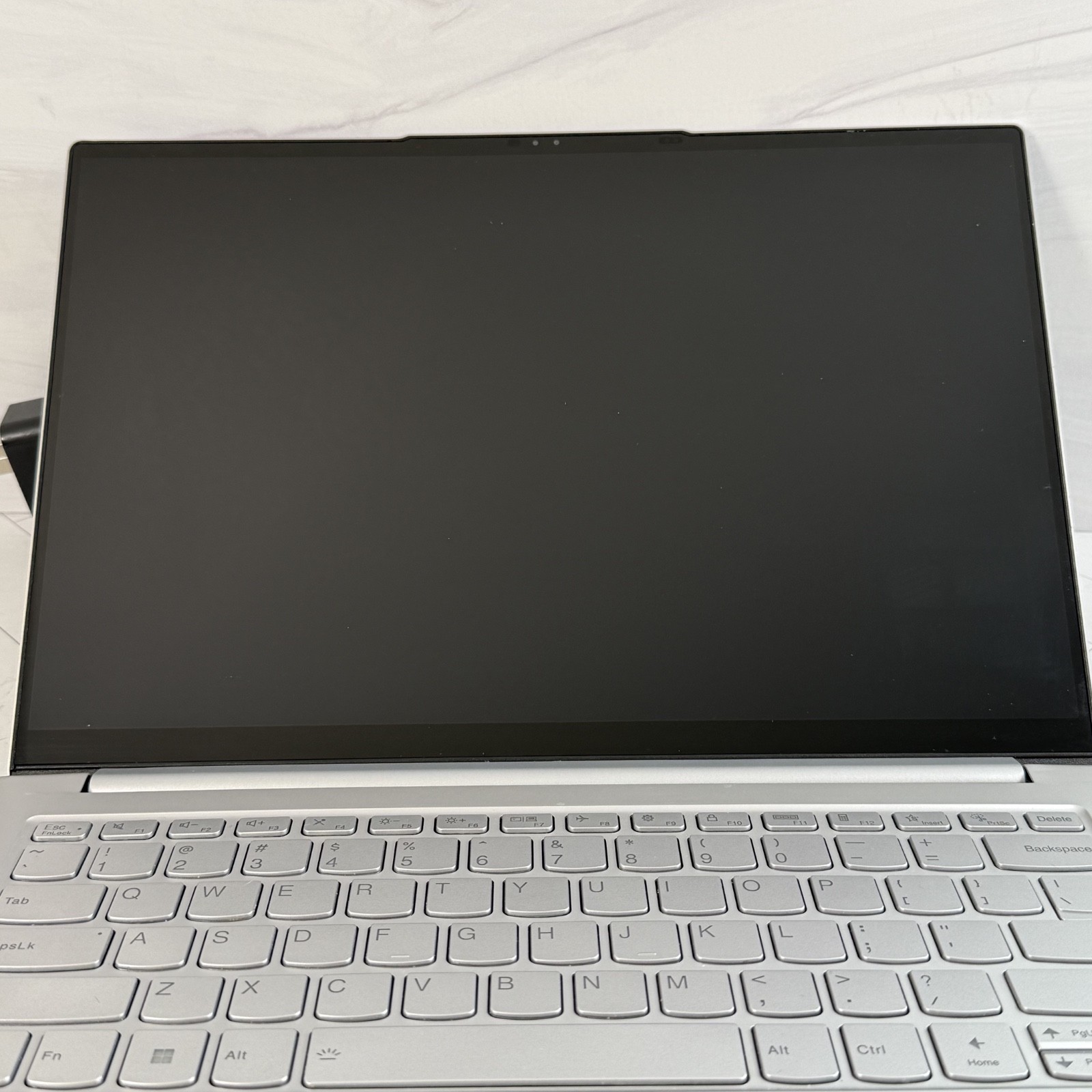 Lenovo Slim 7i 14IAP7 1 TB 16 GB Intel Core i7 2.1GHz Intel Xe Graphics #H456