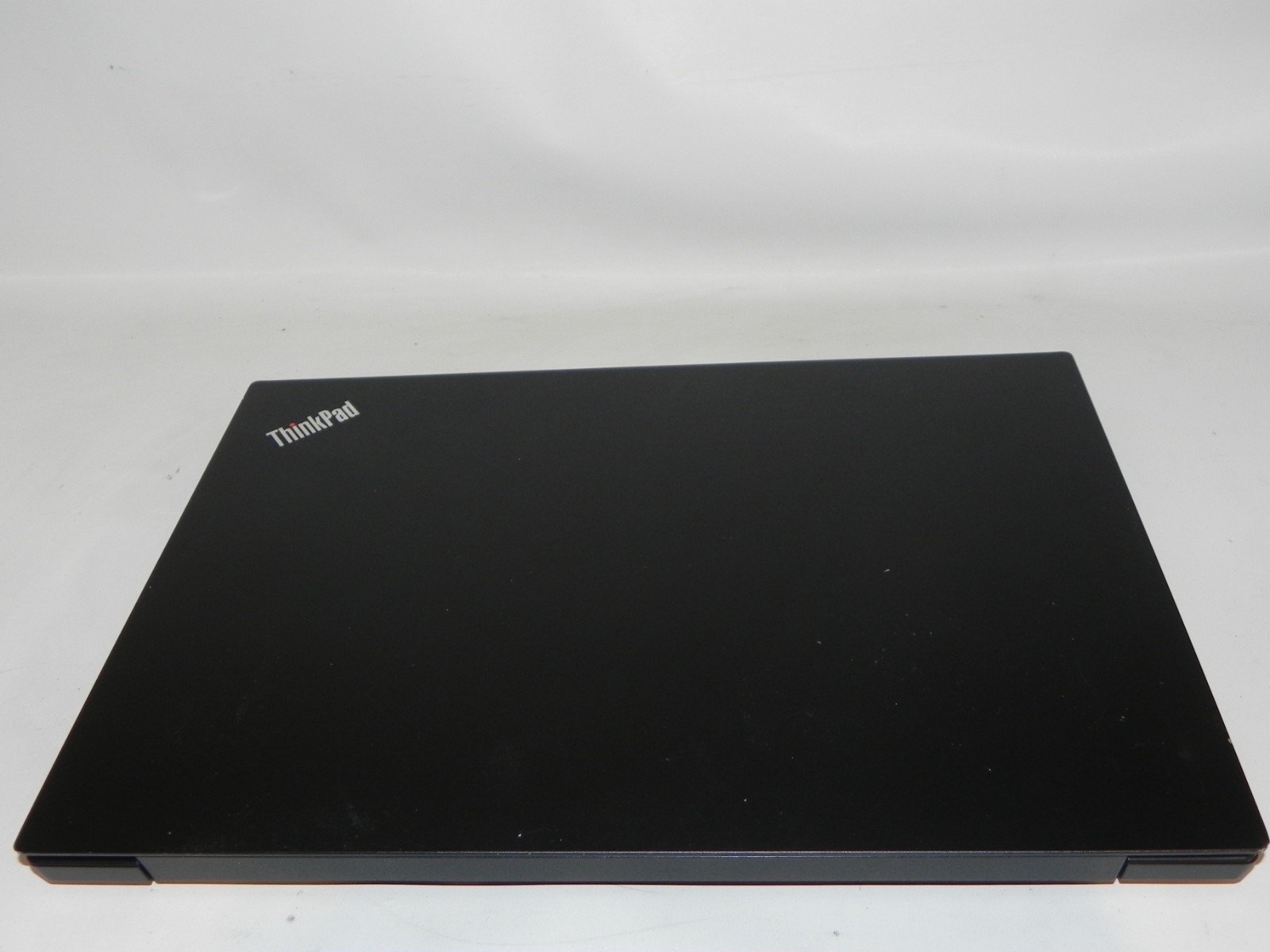 Lenovo ThinkPad E595 15.6″ Windows 11 AMD Ryzen 5-3500 2.1GHz 16GB RAM 256SSD