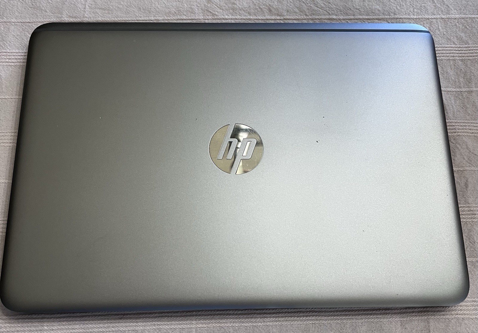 HP EliteBook Folio 1040 G3 14″ 2.6GHz Core i7 16GB RAM 512GB SSD Windows 10 Pro