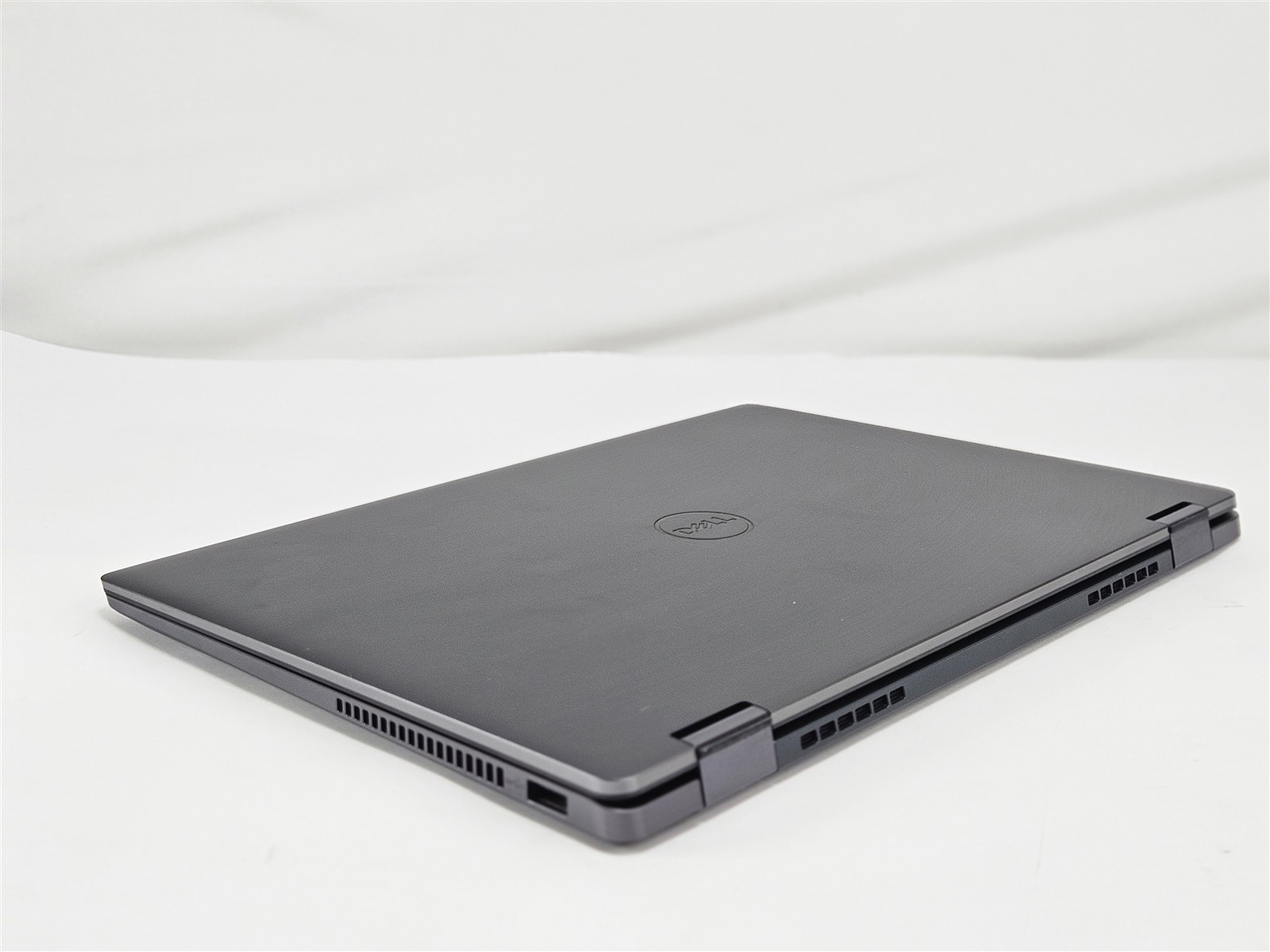 Dell Latitude 9430 2-in-1 i5-1245U 16GB DDR5 256GB NVMe Iris Xe GPU