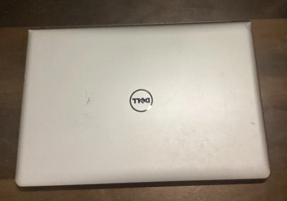 Dell Inspiron 5755 AMD A11 8GB DDR3L 128GB SD Win11 Home