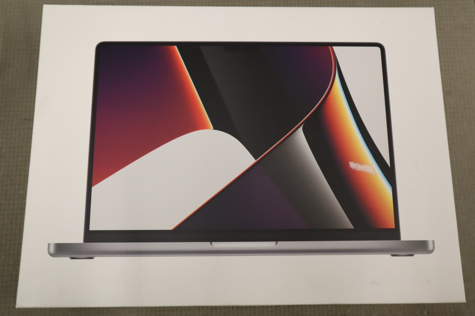 APPLE MACBOOK PRO 14: M1 PRO 32GB RAM, 512GB INTERNATIONAL ENGLISH KEYBOARD