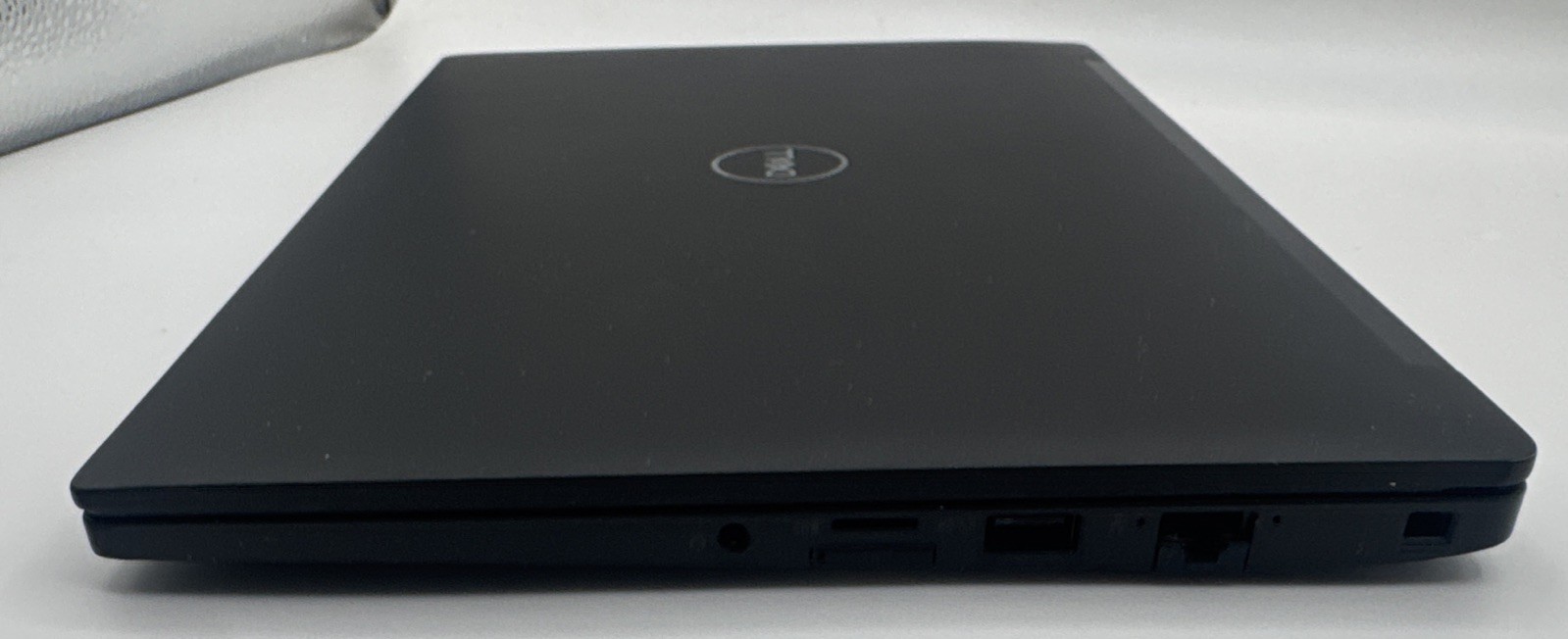 Dell Latitude 7390 13” i5-7300U 2.60GHz 16GB RAM 256GB SSD- READ