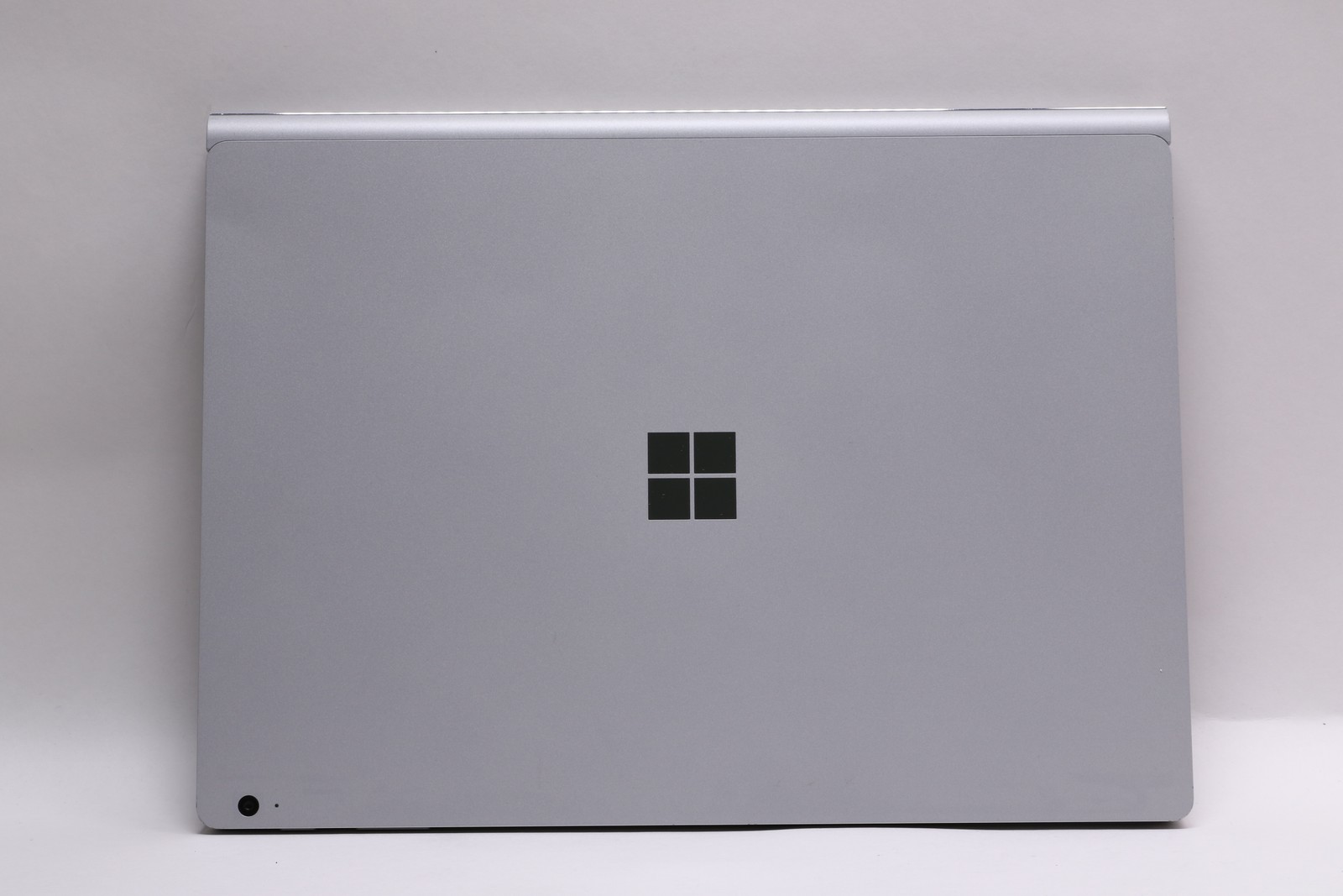 13.5″ Microsoft Surface Book 3, i5-1035G7, 8GB, 256GB SSD, Touchscreen