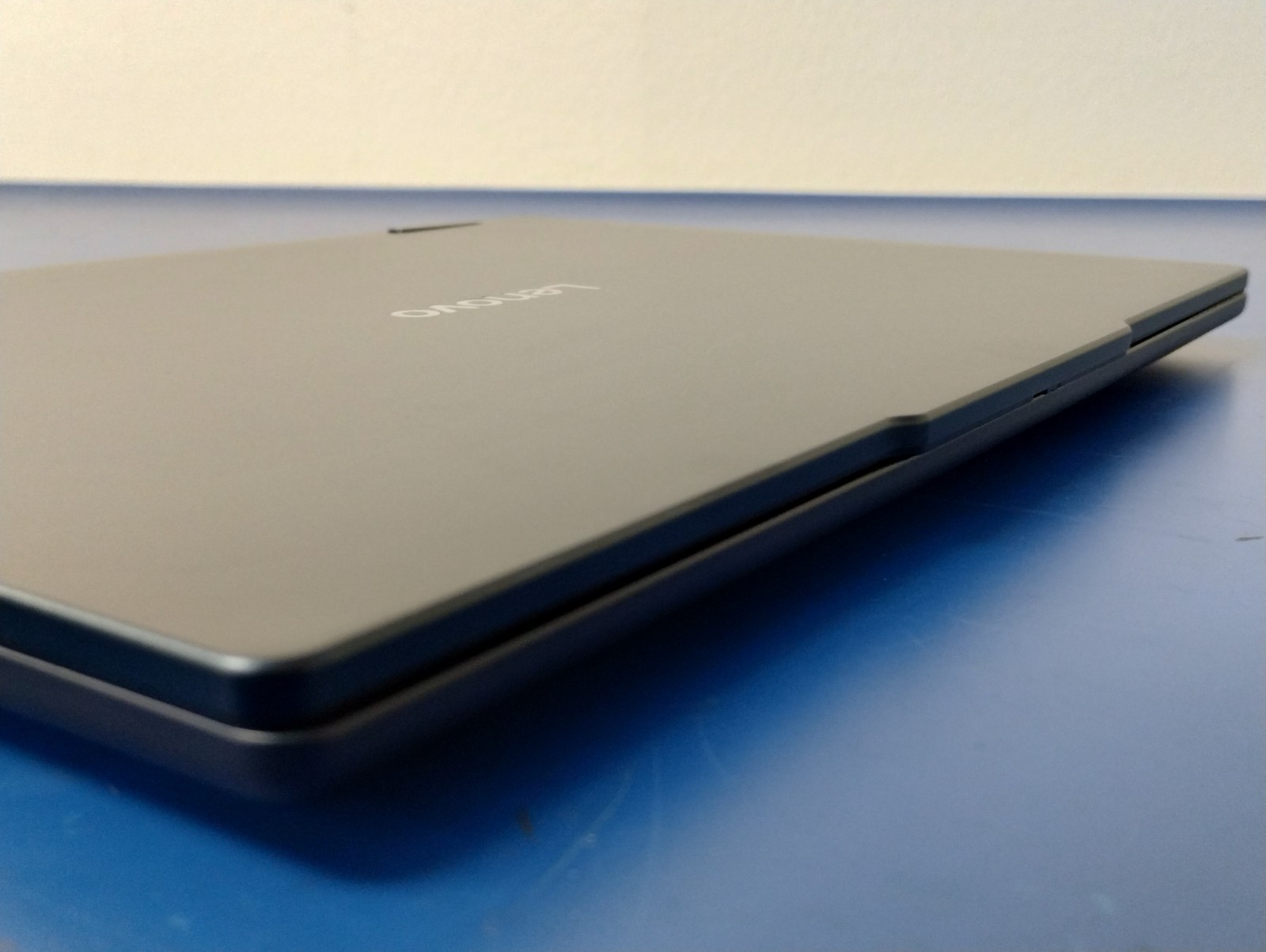 Lenovo IdeaPad 5 2-in-1 14AKP10 AMD Ryzen AI 7 350, 2.00 GHz 16 GB RAM 1 TB NVMe