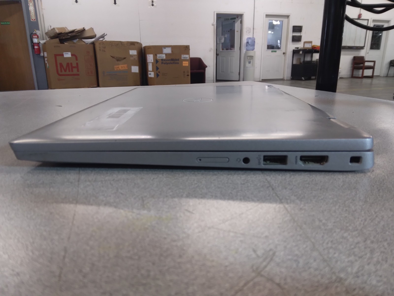 Dell*Latitude*5330*Intel*i5-1245U*512GB*NVMe*16GB*DDR4*Iris*Xe*graphics