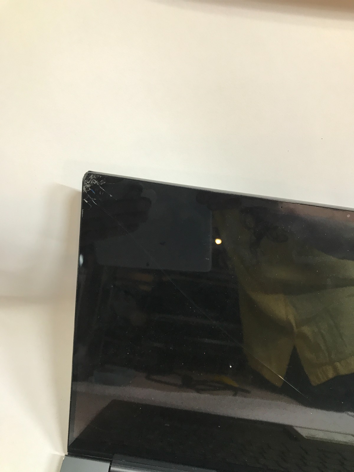 Asus Zenbook 14X Oled Q410V 14″ Intel EVO i7 8GB RAM NO SSD/OS For Parts READ