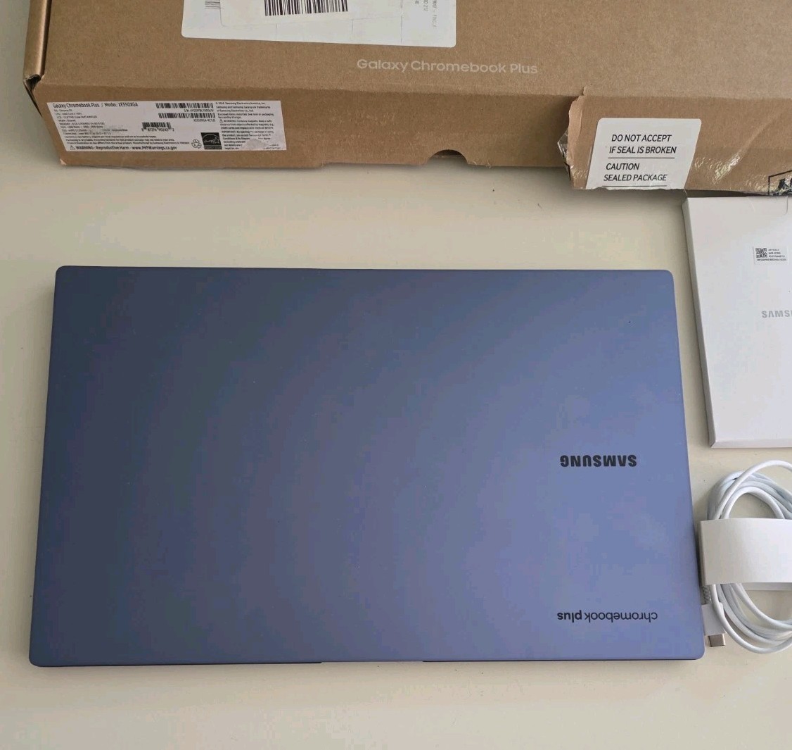 Samsung – Galaxy Chromebook Plus 15.6 with Google AI – AMOLED Intel Core 3 – 8GB