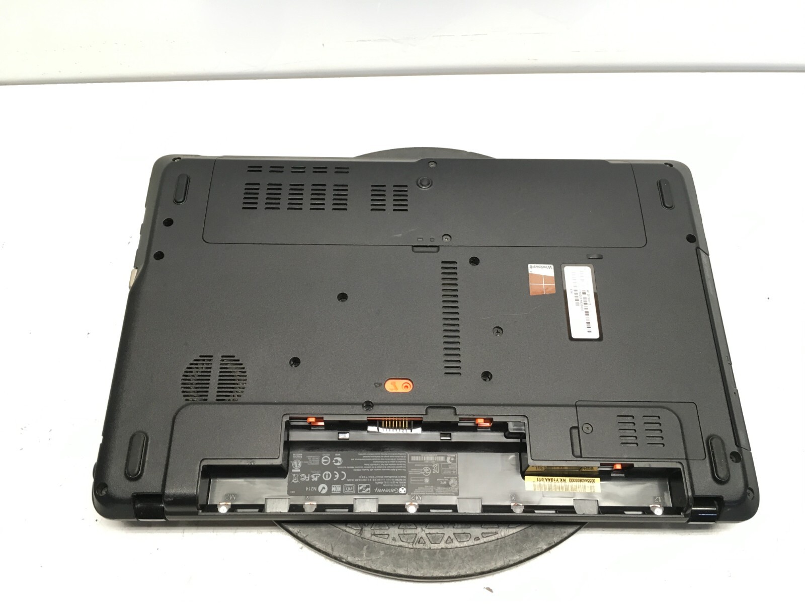 Gateway NE51B AMD E1-1200 1400MHz 4 GB NO HDD No Batt