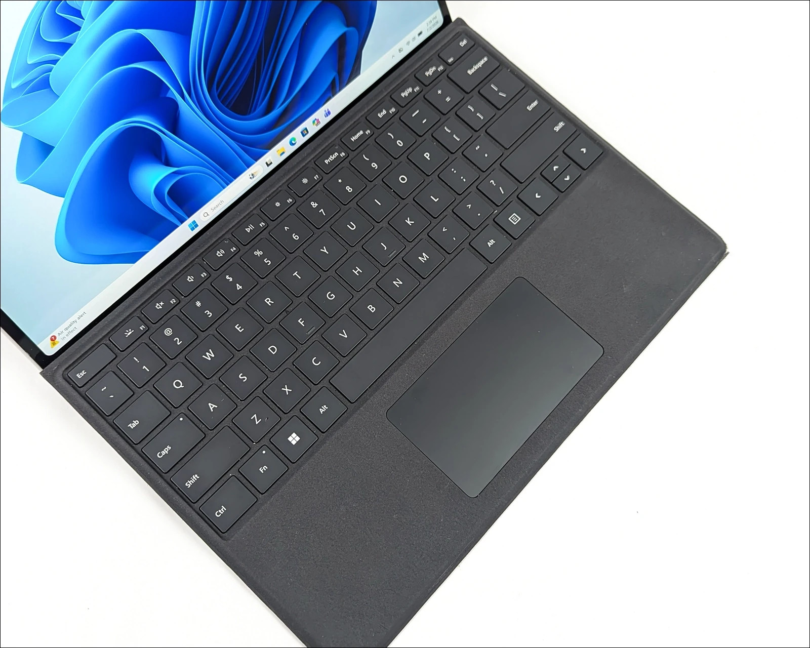 Microsoft Surface Pro 10 2077 Intel Core Ultra 5 135U 256GB SSD 5G w Keyboard