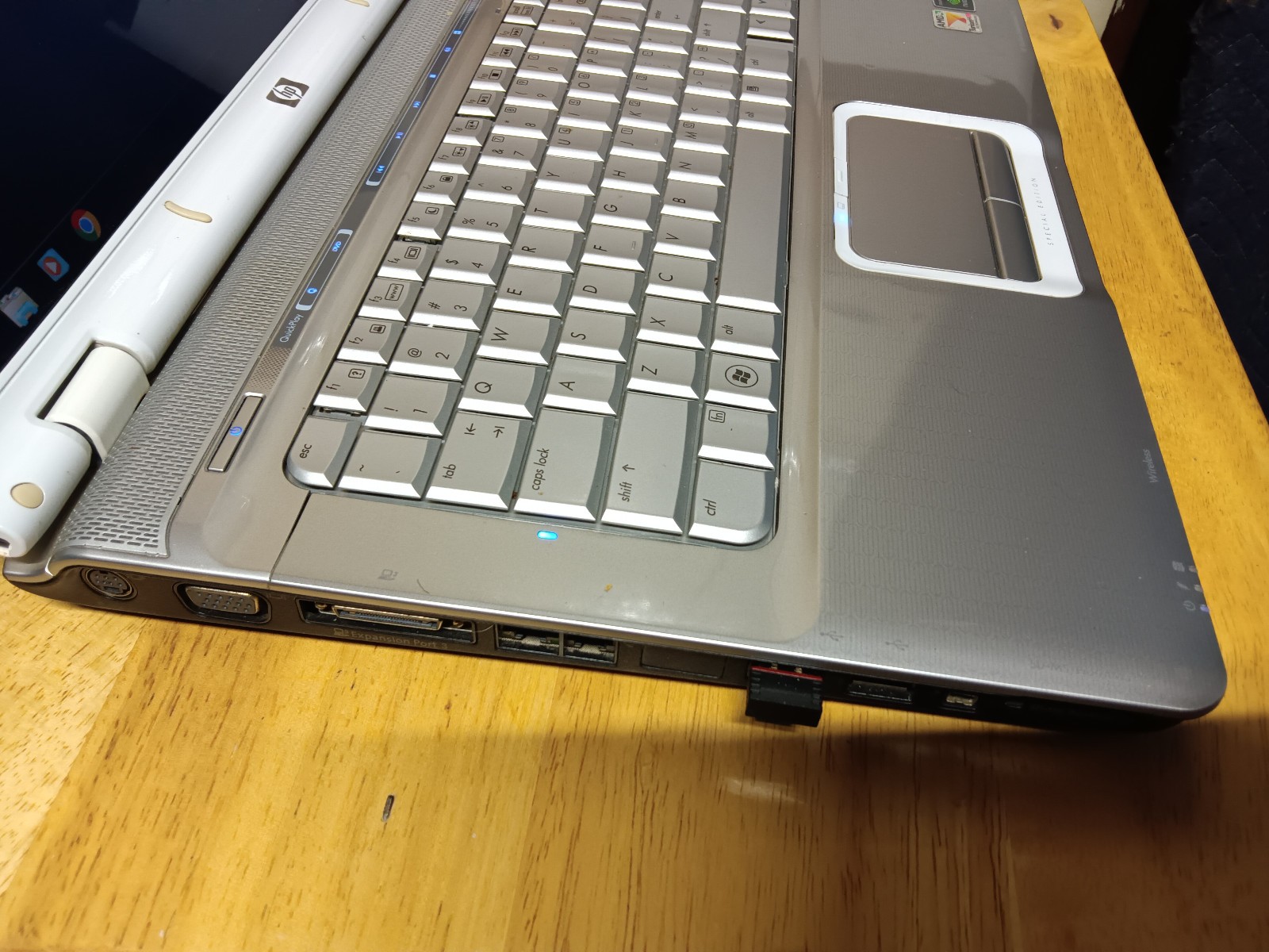 Hp Pavilion dv6258se/Amd Turion TL-56 1.80/3gb/250gb/Windows 7 Home/Vga/15.4.”