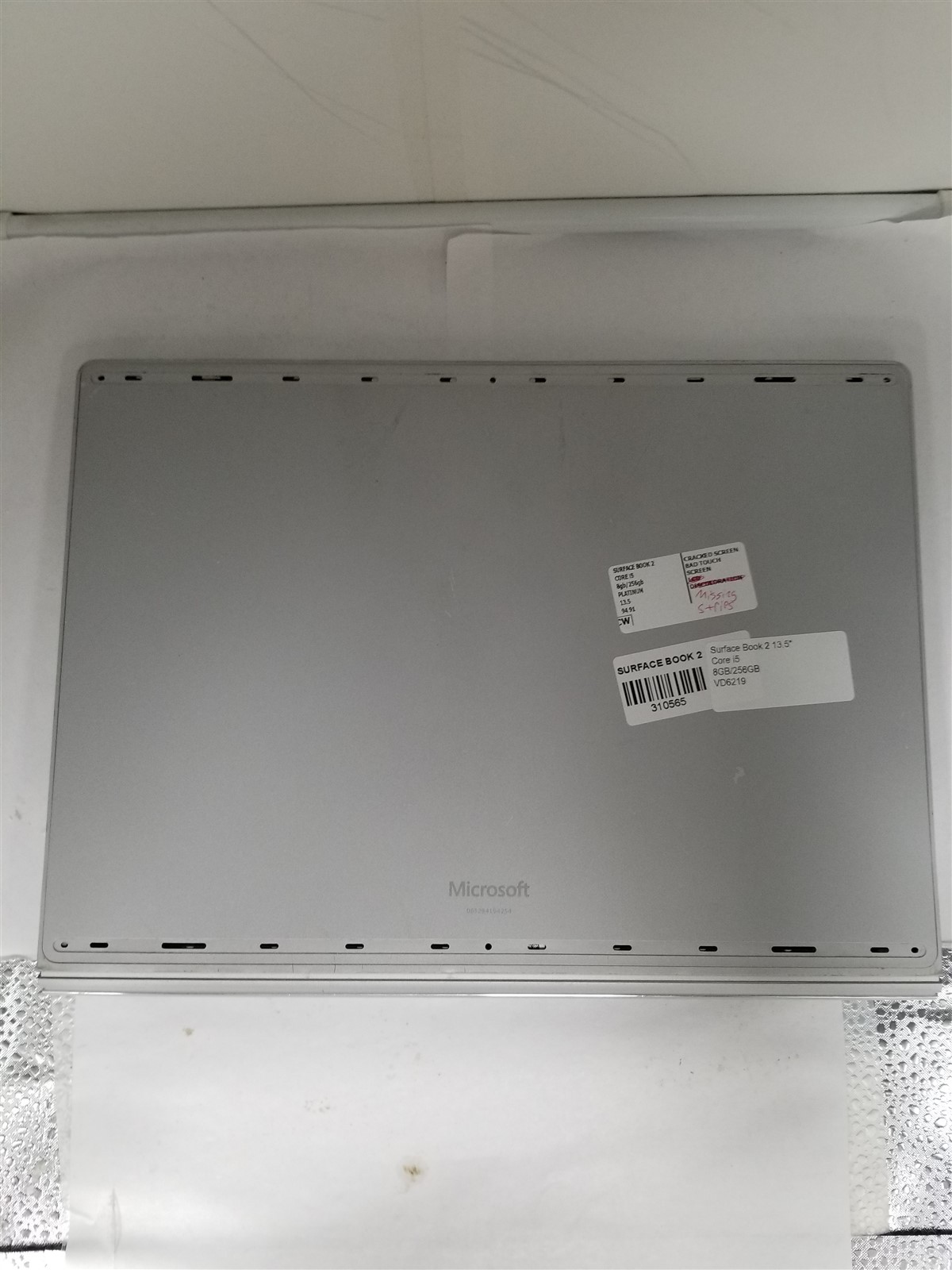 Microsoft Surface Book 2 Core i5 13.5″ 8GB/256GB Silver See Details VD6219