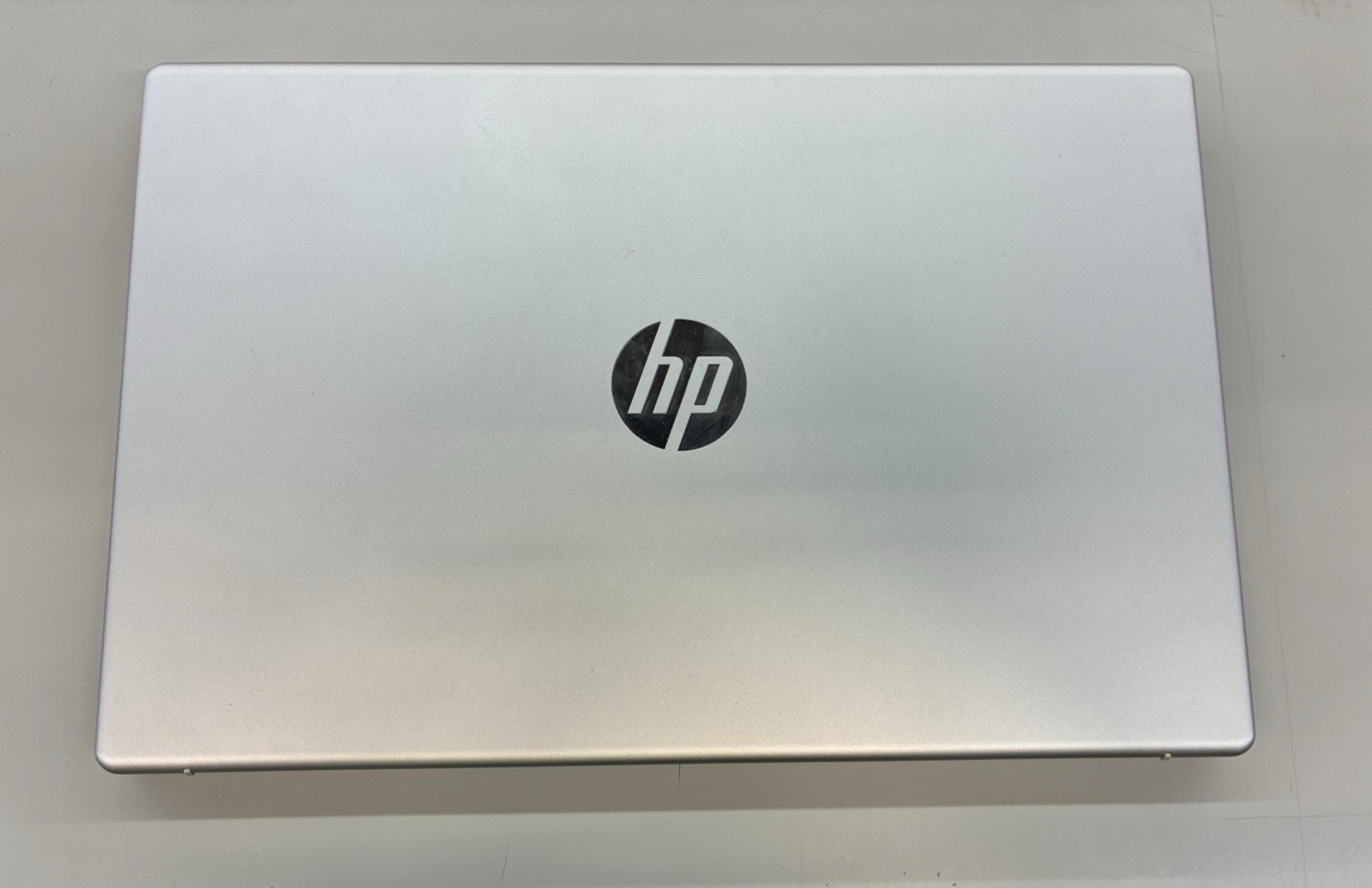 HP Laptop 15-FD0084WM 15.6″ Intel N200 1.0GHz 4GB RAM 128GB SSD win 11