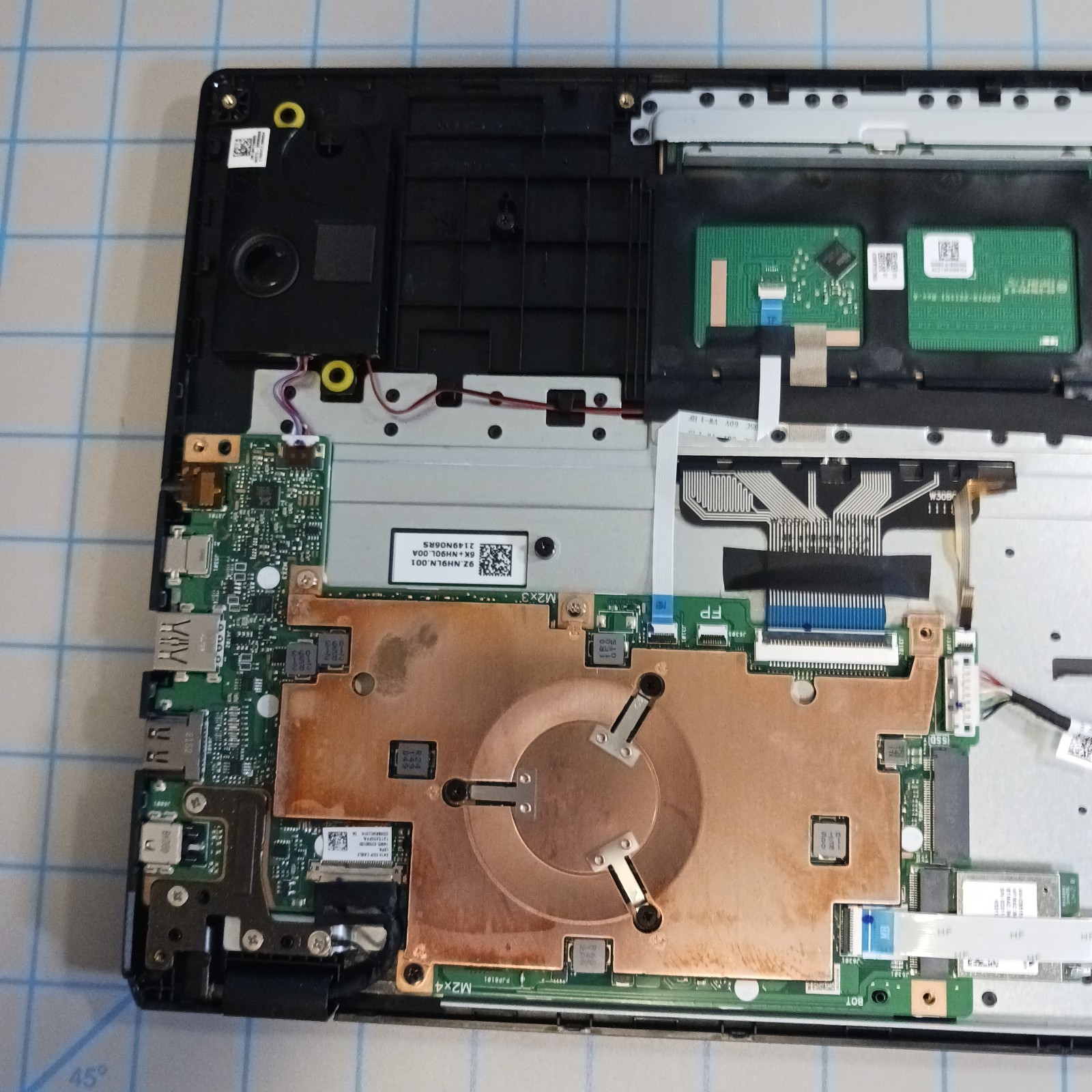 Asus L410m 180 Degree Laptop Celeron N4020 @ 1.10GHz 4g Ram 64g SSD Linux Mint