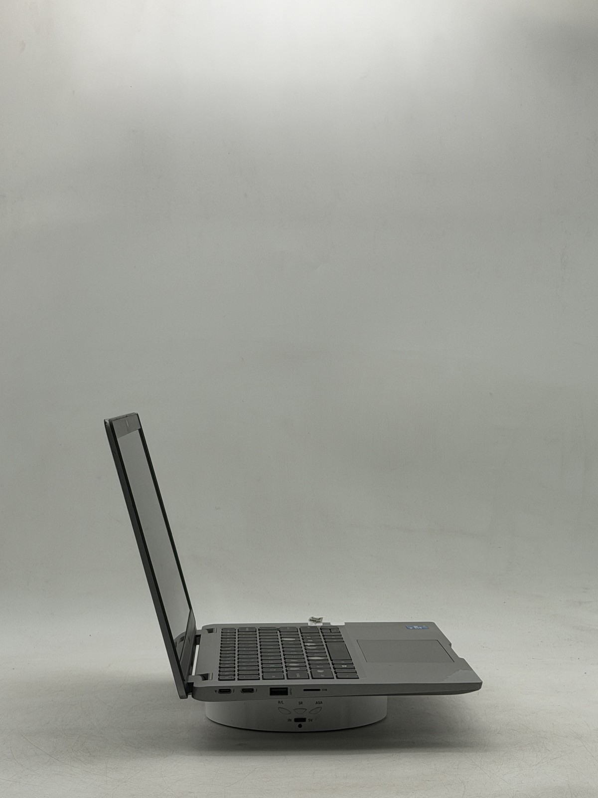 Dell Latitude (5320) 13.3inch i5-1145G7 16GB 256GB Win 11 |Please Read|