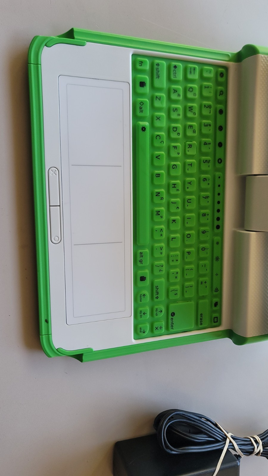 OLPC XO-1 Computer One Laptop Per Child (256MB RAM – 1GB Storage) TESTED AND WO