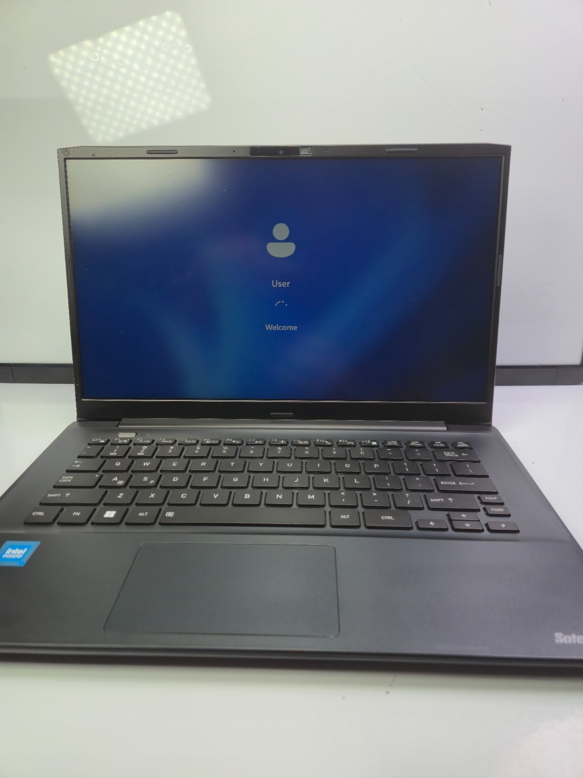 DynaBook Satellite Pro C40-K Intel Celeron 7305 1.1 Ghz 8GB 128GB SSD Win11P