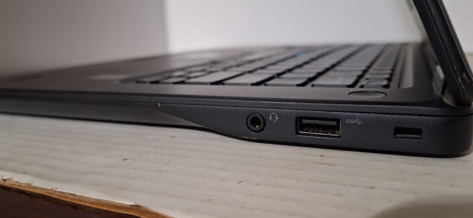 Dell Latitude E7450 i5 SSD DDR3 WINDOWS 10 PRO LAPTOP PC USED