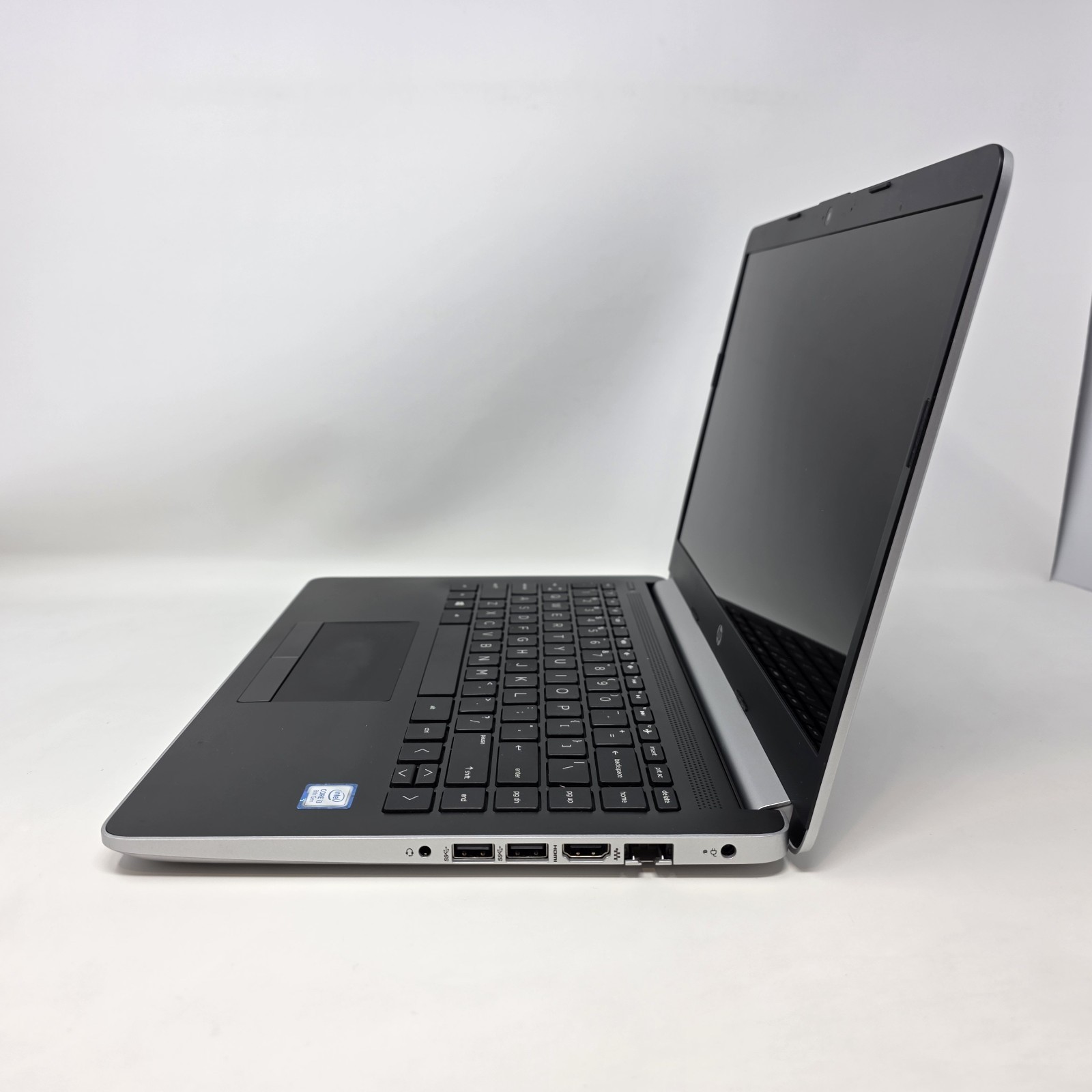 HP 14-CF1020OD 14″ 8GB 256GB SSD Intel Core i3-8145U X2 Silver NEEDS BATTERY