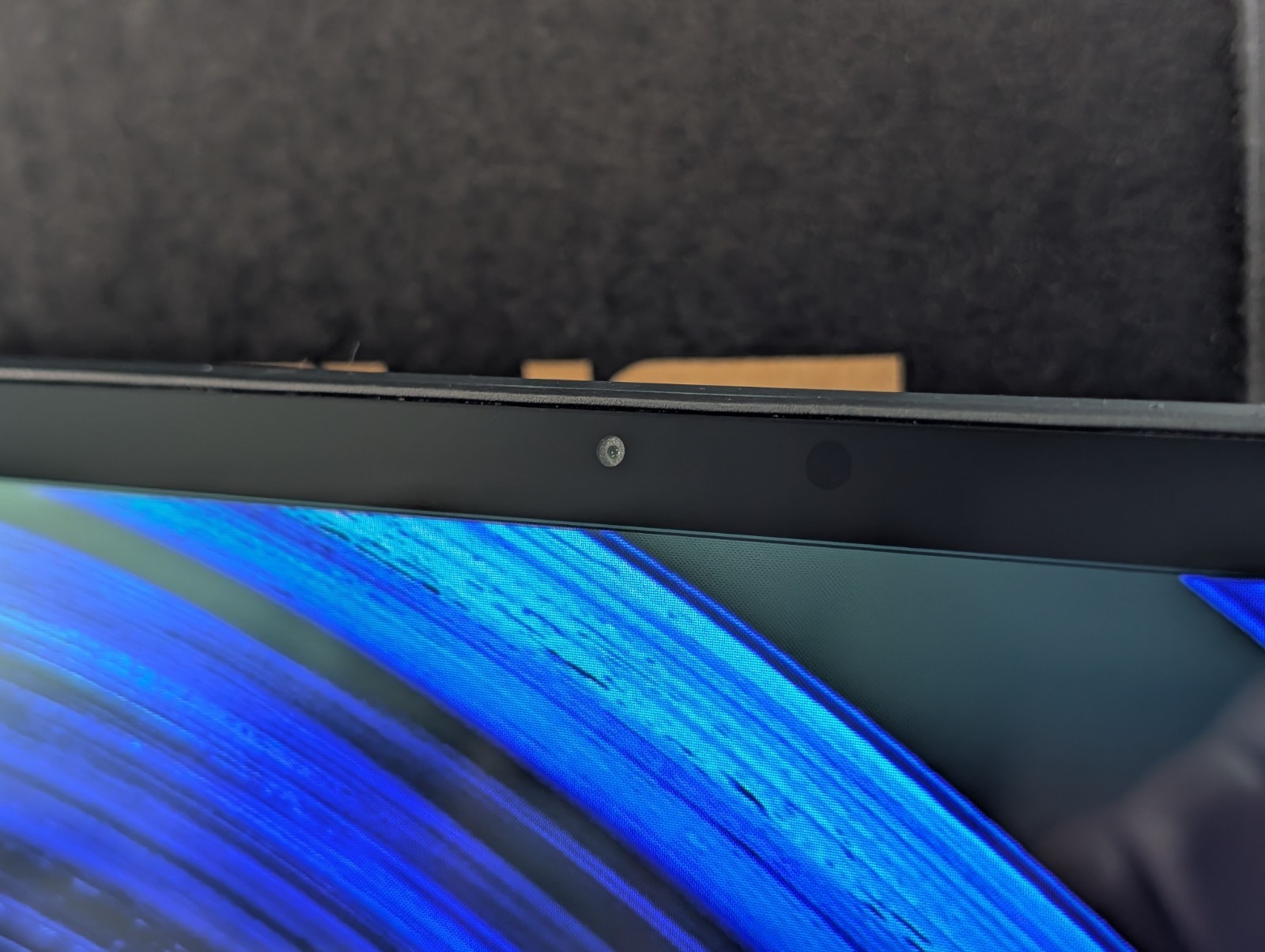 ASUS Zenbook DUO 15.6 – i9 12900H – RTX 4050 – 1TB – 32GB