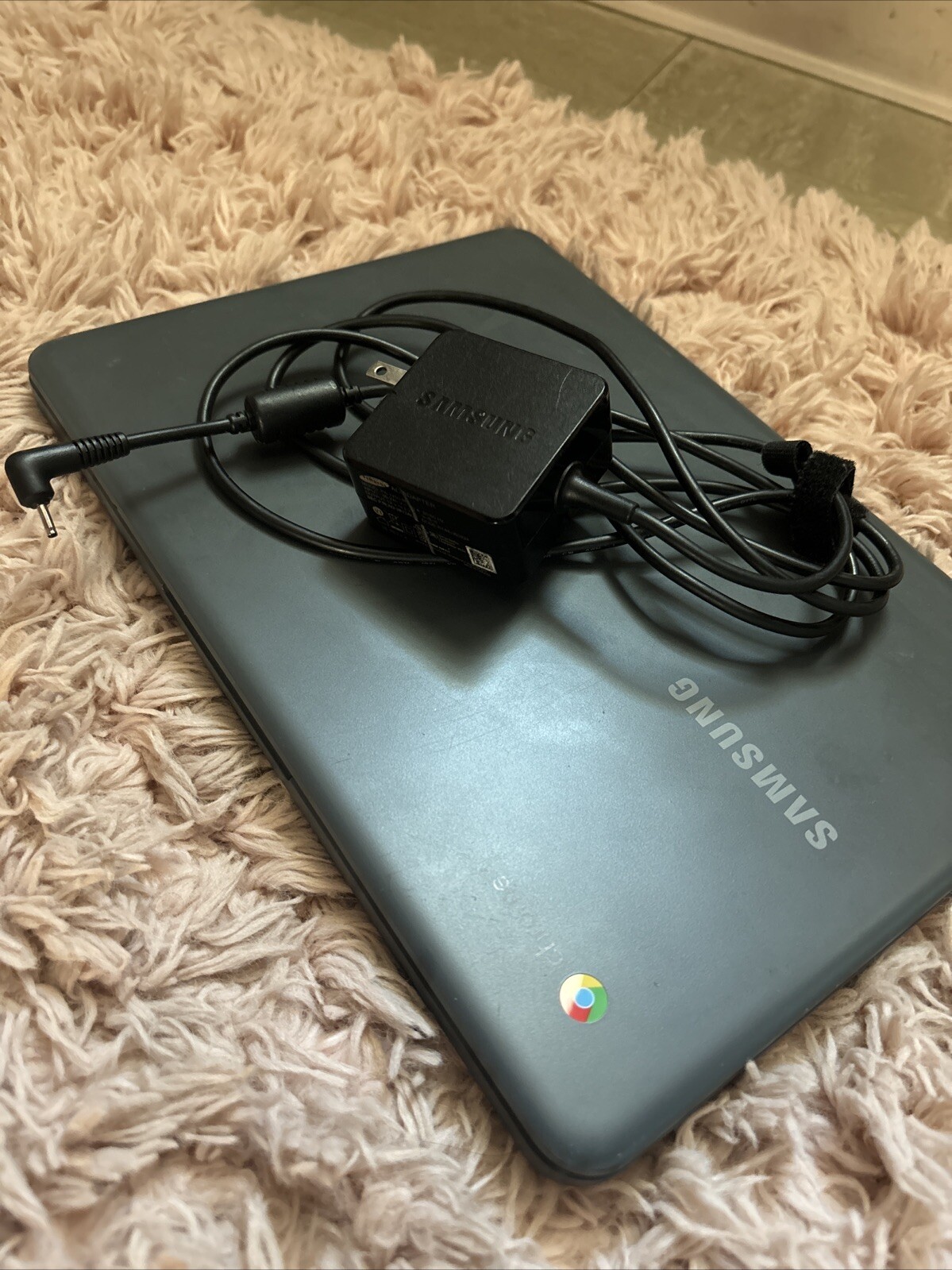Samsung Chromebook 3 – Intel Dual-Core Celeron N3060, 11.6” HD, 4GB ram, 32GB