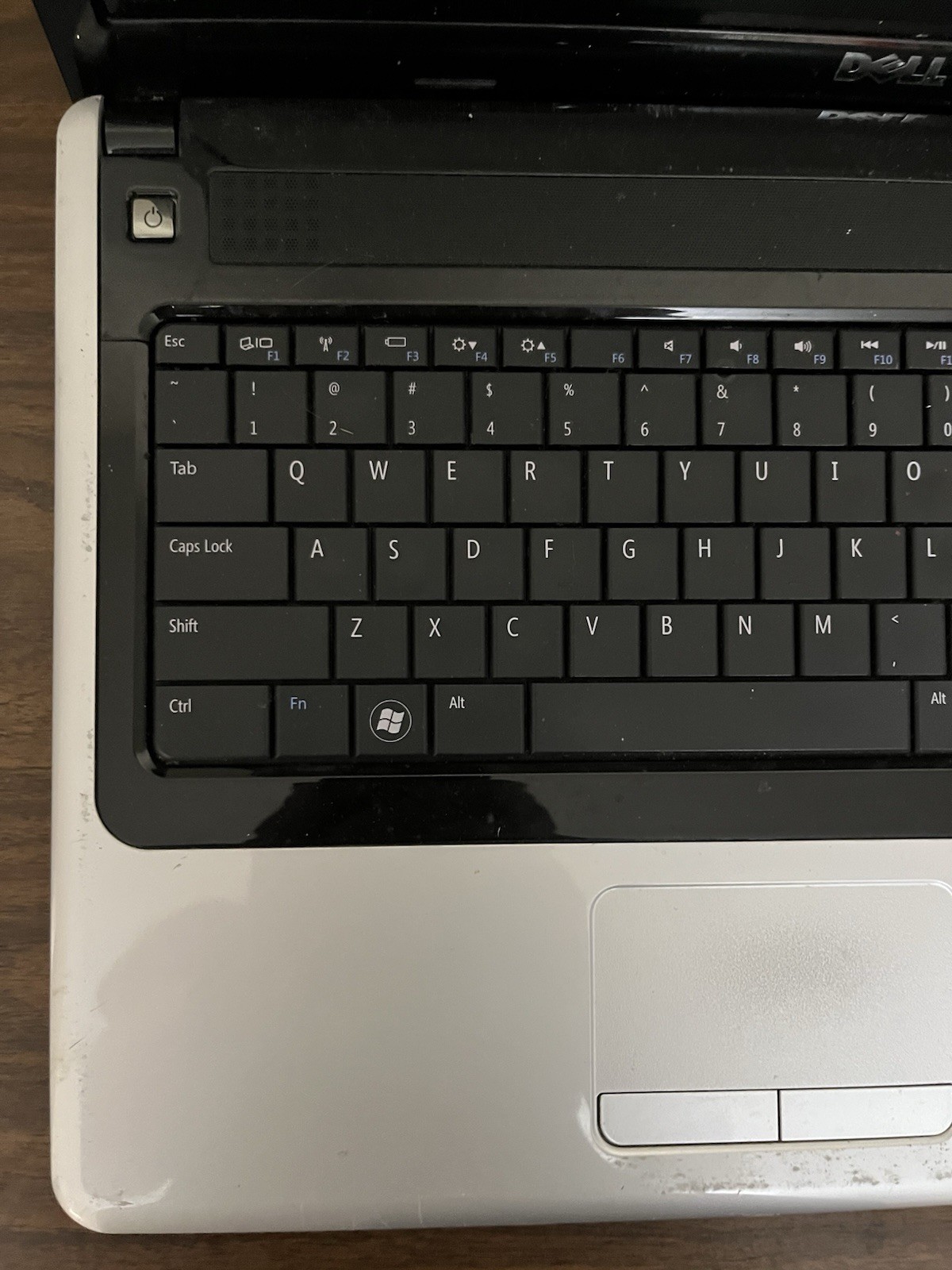 Dell Inspiron 1750 17.3” Laptop Boots Windows Parts/Repair w/Charger