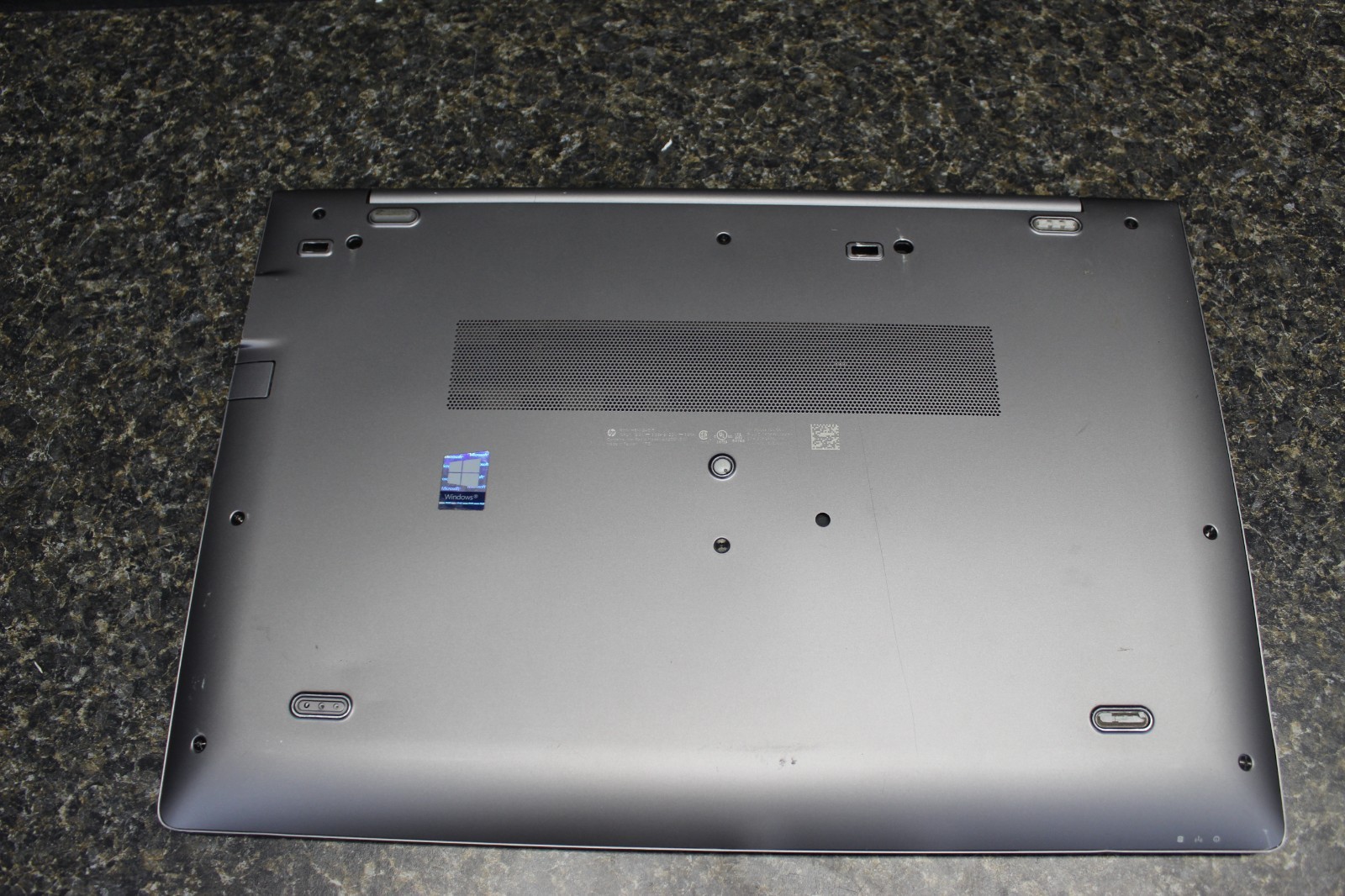 HP ZBook 15UG6 I7-8565U 256GB NvME SSD 16GB DDR4 Win11Pro- C Description