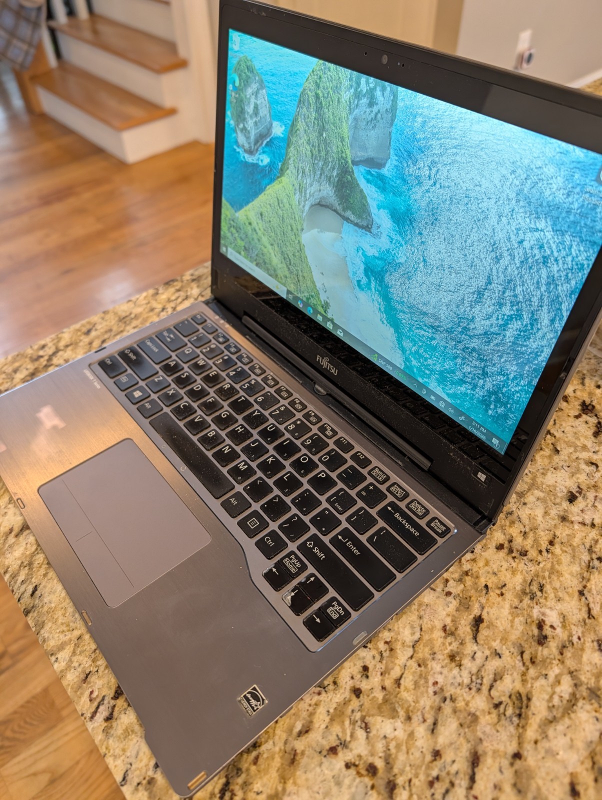FUJITSU LIFEBOOK T904 Core i7-4600U 8GB,125GB SSD TOUCHSCREEN