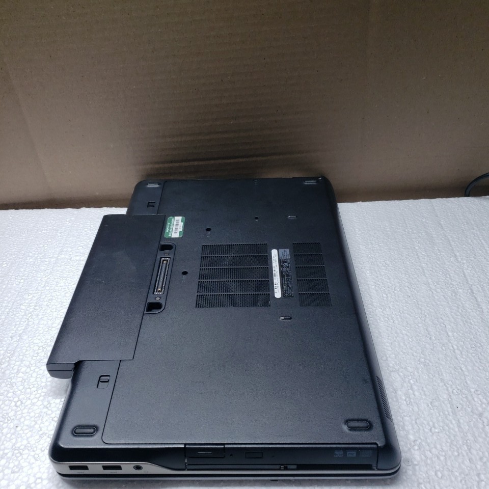 Dell Latitude E6540 15″ Core i5-4310M 2.7GHz 8GB 256GB SSD Webcam Win 10 Laptop