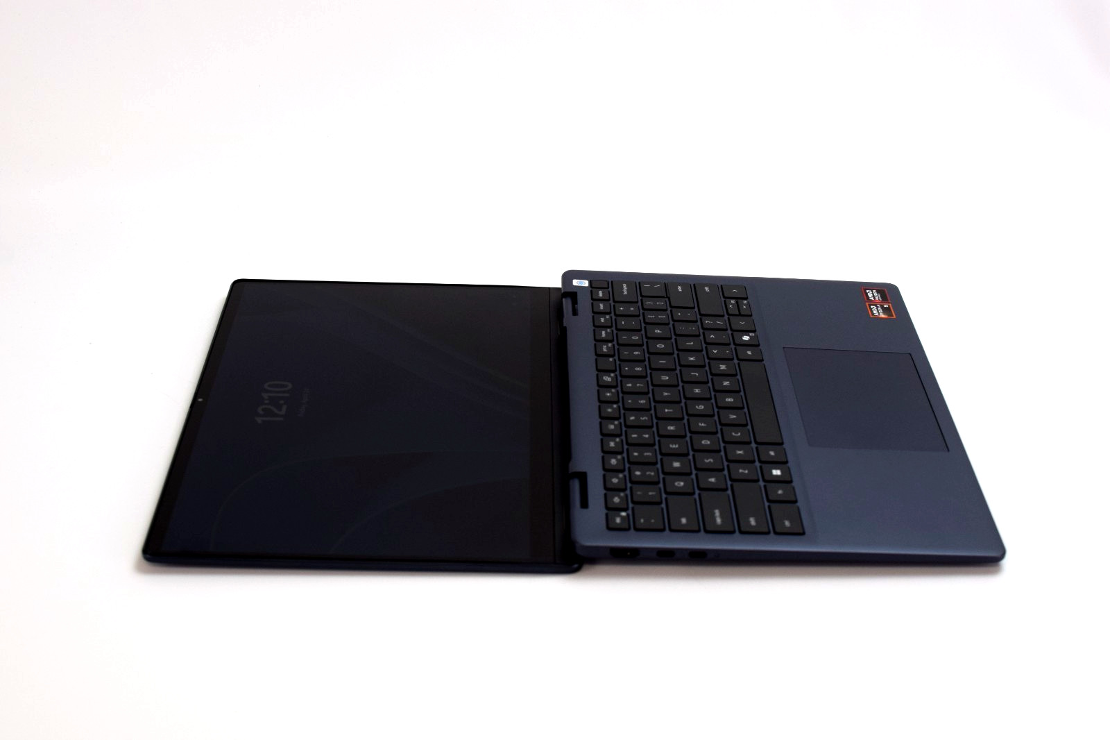 Dell Inspiron 14 Plus 2-in-1, AMD Ryzen AI 5 340, 16GB, 512GB SSD, AMD Radeon