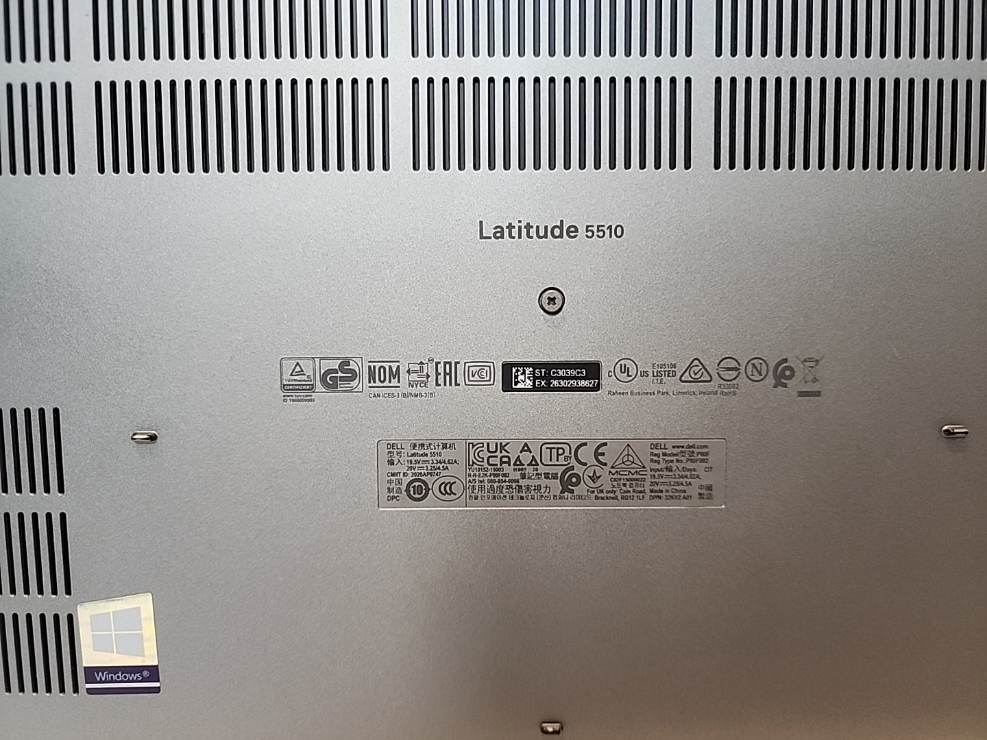Dell Latitude 5510 . Laptop Pc I7 10th Gen. With Charger