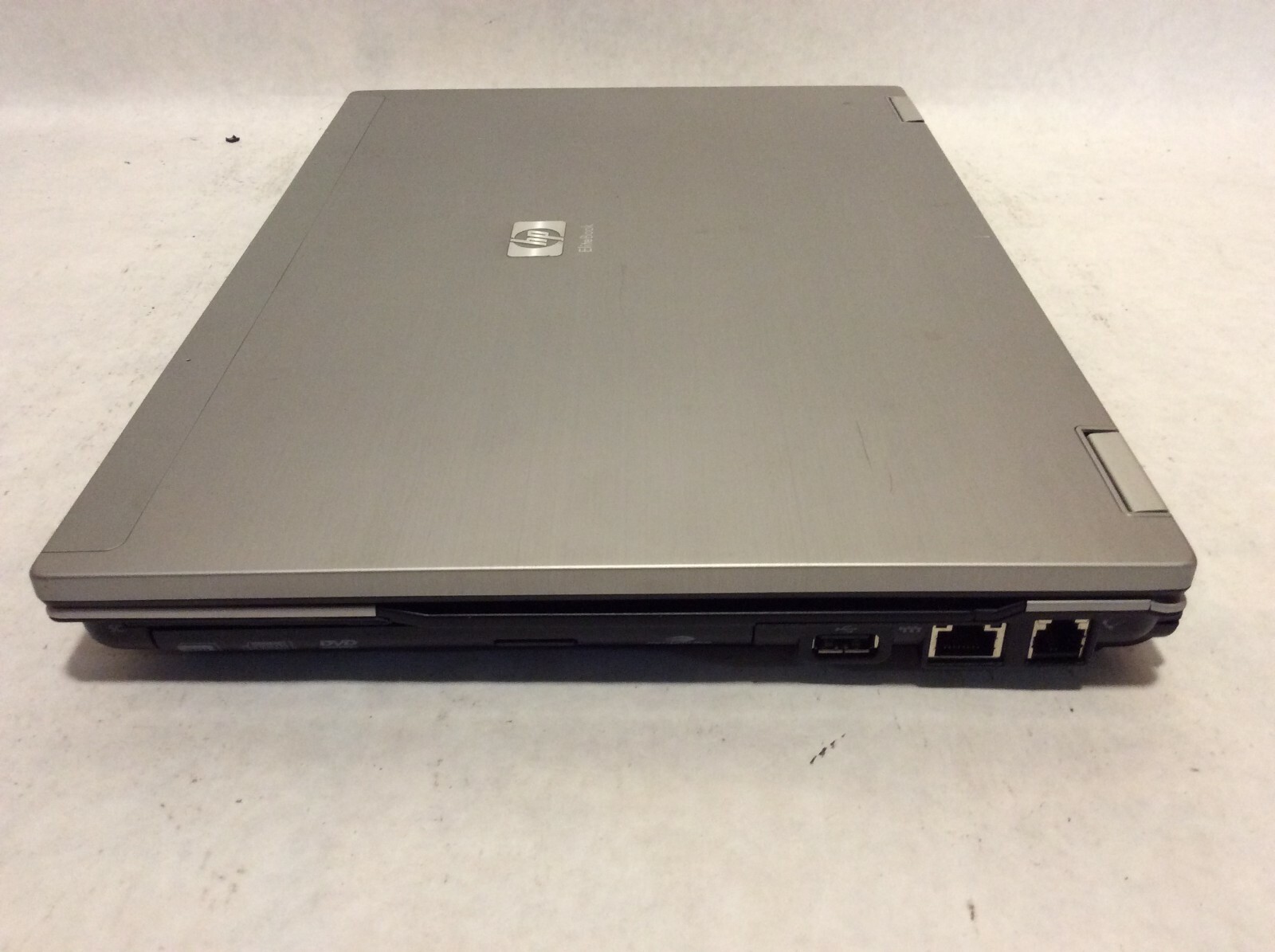 HP EliteBook 6930p Laptop 14″ Intel Centrino 2 MISSING KEYBOARD & BAD SCREEN -PP