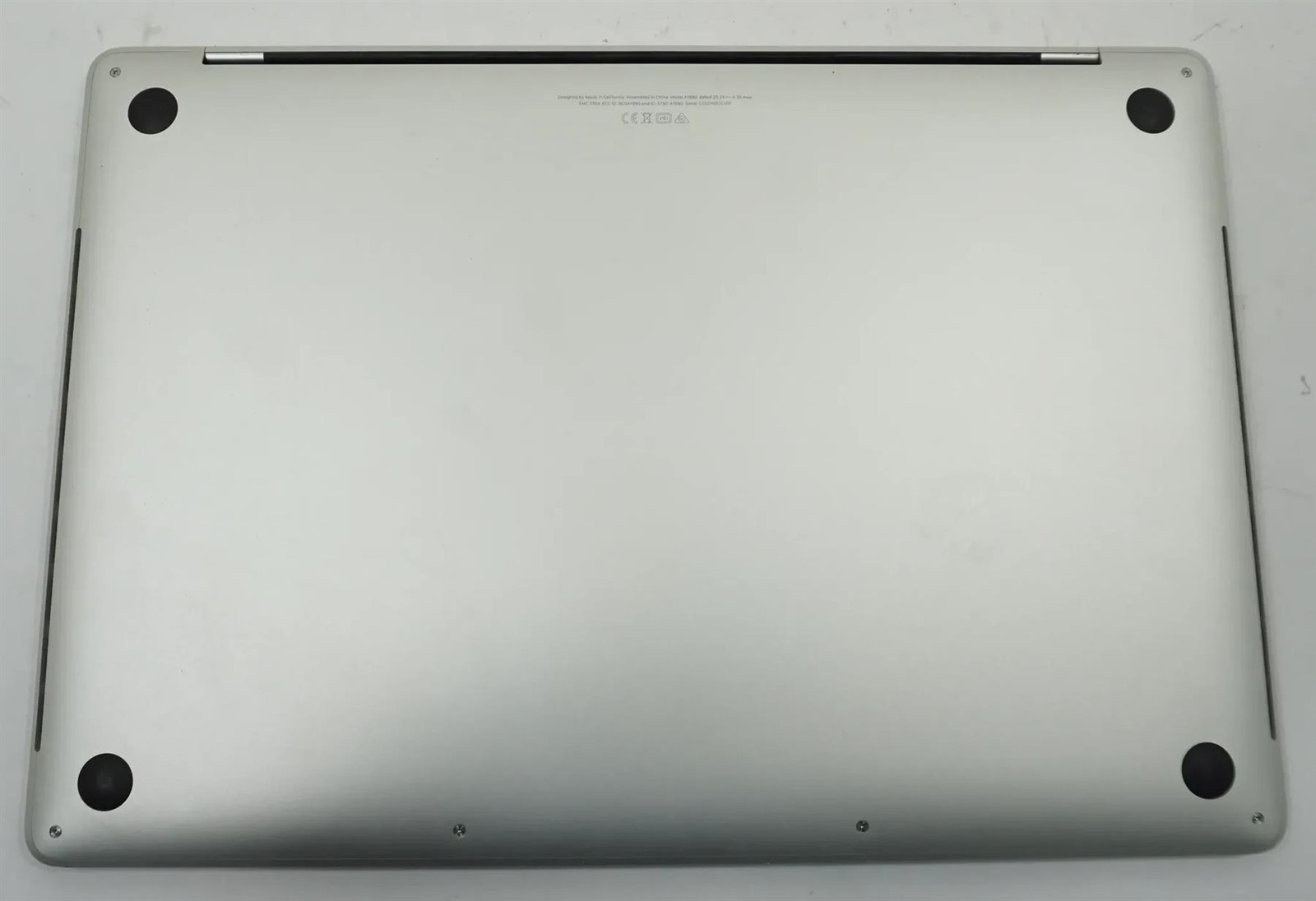 Apple MacBook Pro 2019 A1990 15.4″ Retina i7-9750H 32GB 512GB SSD Laptop