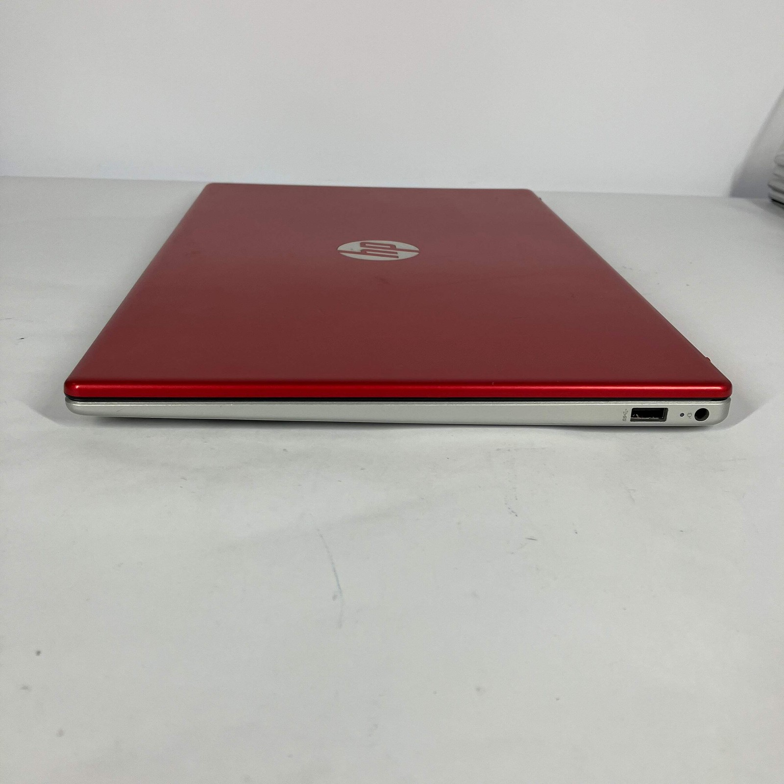 Broken HP Laptop 15-FD00083WM 15.6″ N200 1.0GHz 8GB RAM 128GB SSD Missing Keys