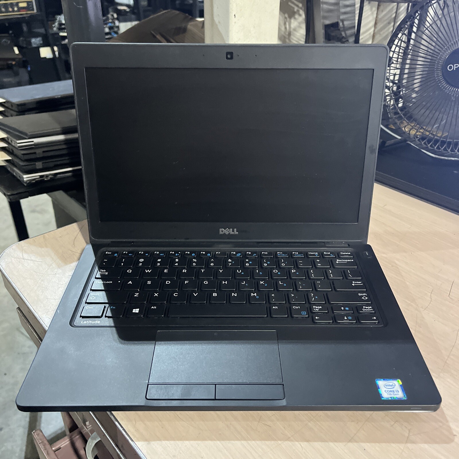 DELL LATITUDE 5280 INTEL CORE I3-7100U 2.40GHZ 8GB RAM NO HD ,,