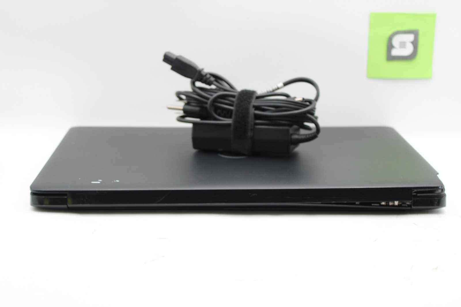 Dell Latitude 3500 i7-8565U @ 1.8 GHz 16GB RAM 256GB SSD No OS *READ