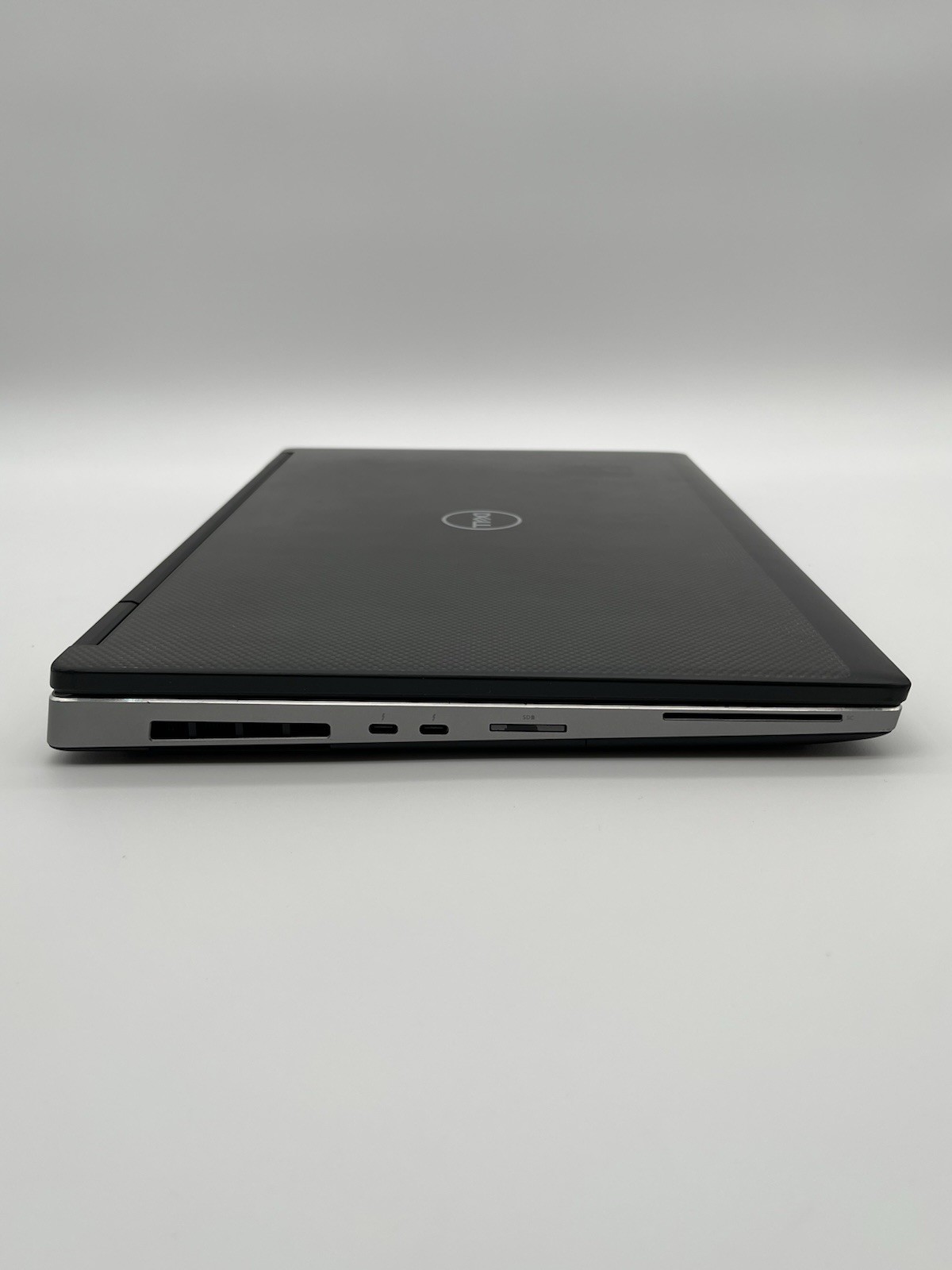Dell Precision 7730 17.3″ Laptop i7-8750H 2.20GHz 32GB RAM 1TB SSD 8GB GPU