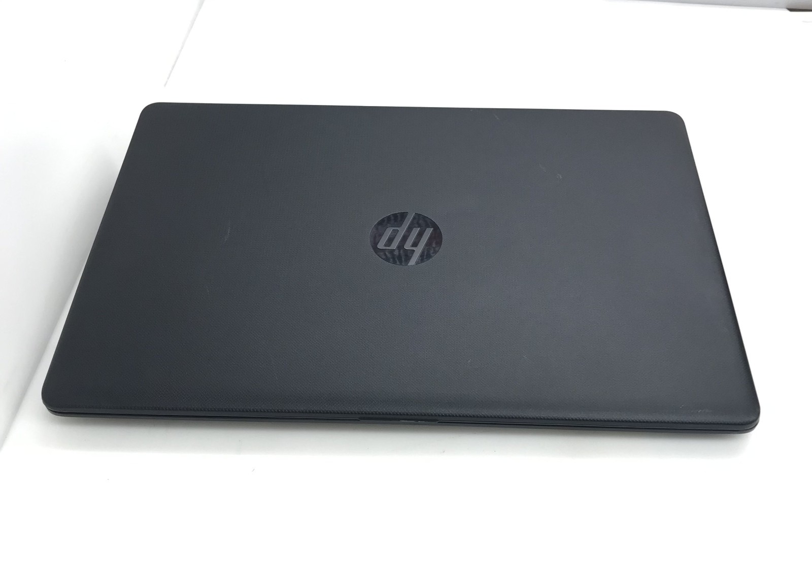 HP 15-BS113DX i3-8130U@2.20GHz 8GB RAM 1TB HDD W11P TOUCH W/CHARGER *READ