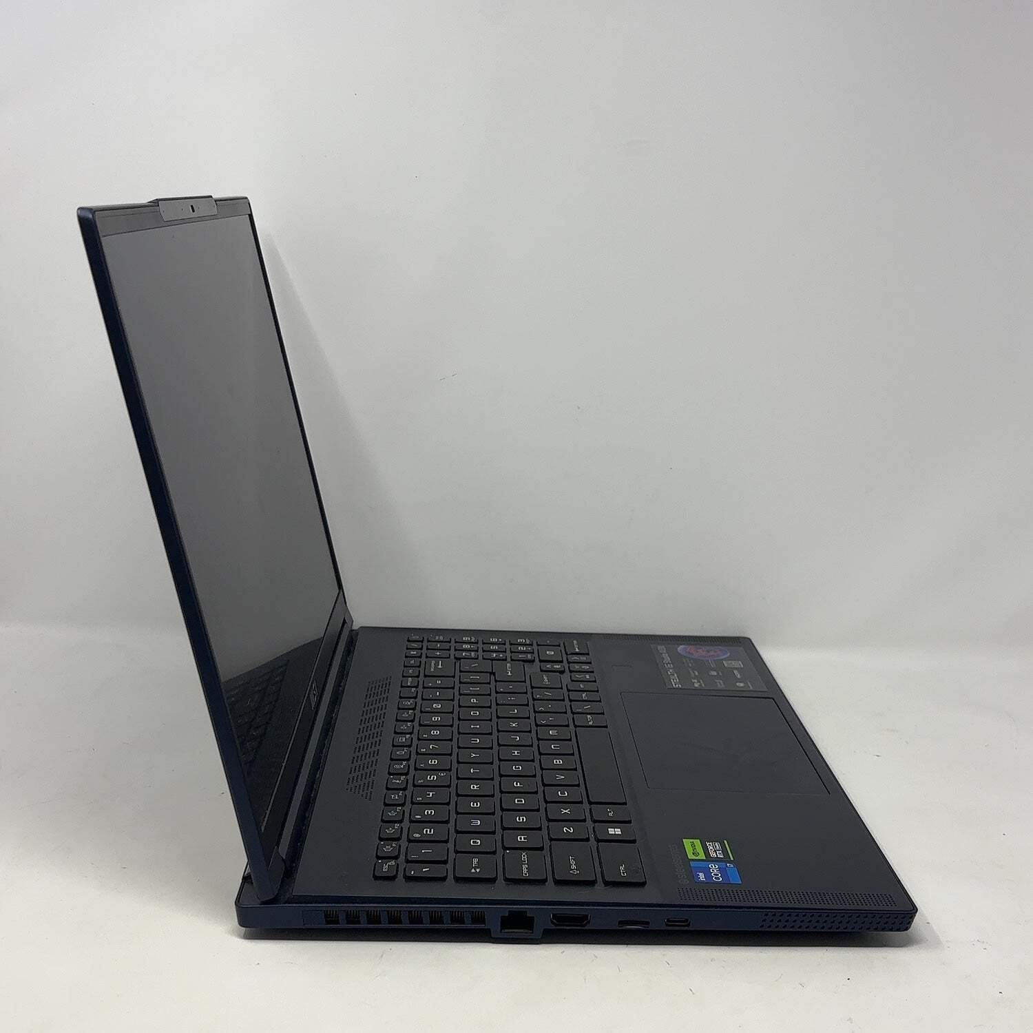 MSI Stealth 16 Studio A13V 16″ i7-13620H 32GB RAM 1TB SSD GeForce RTX 4070