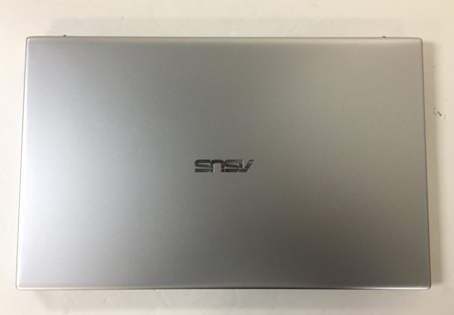 ASUS Vivobook X712J 17.3″ HD+ LAPTOP/i7-1065G7/16GB RAM/1TB SSD/W10H, Silver