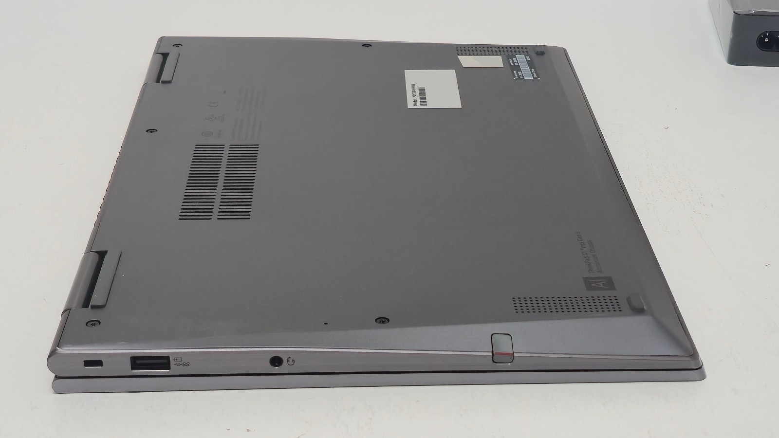 Lenovo ThinkPad X1 Yoga Gen 6 (i7-1185G7 CPU, 32 GB RAM 1 TB SSD) 14″ 4K Touch