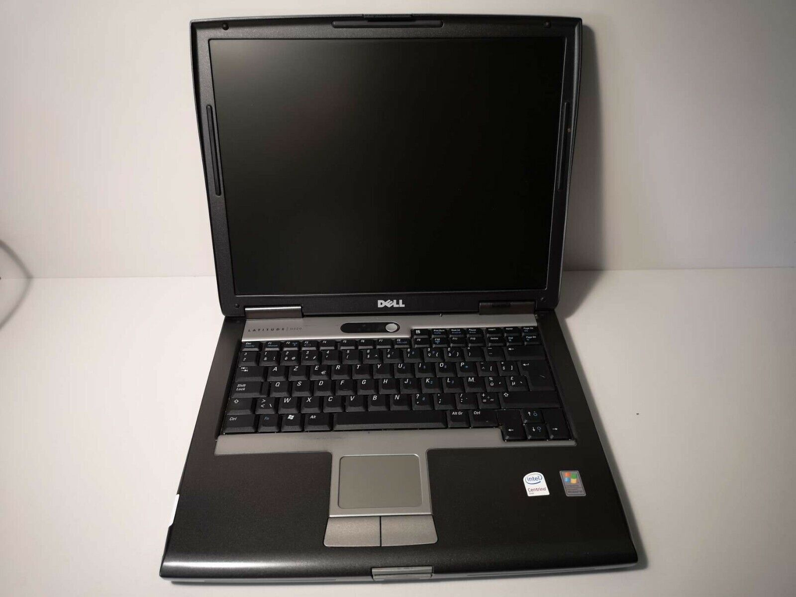 Dell Latitude D520 2GB RAM 160GB HDD 15inch 1024x768px 4xUSB FireWire Win XP Pro