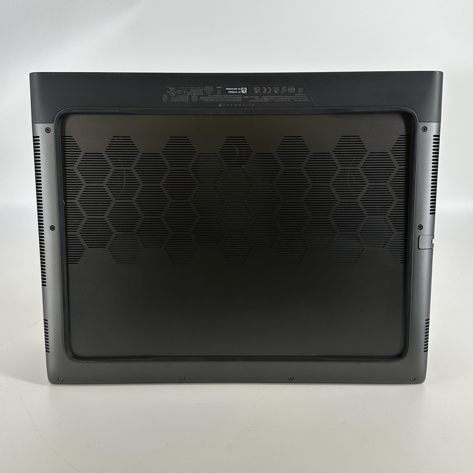 Dell Alienware M16 R1 240Hz QHD+ 2.2 GHz i9-13900HX 16GB 1TB SSD RTX 4080