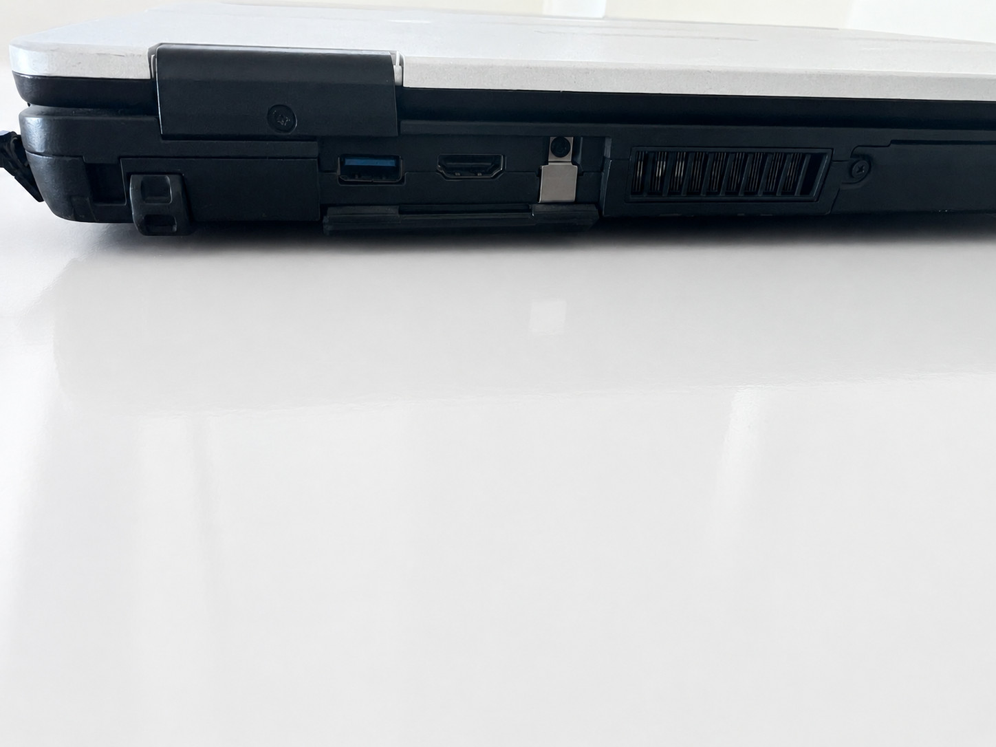 PANASONIC TOUGHBOOK FZ-55 TOUCH 16GB 512GB SSD, WEBCAM 4G LTE WIN 11 CHARGER