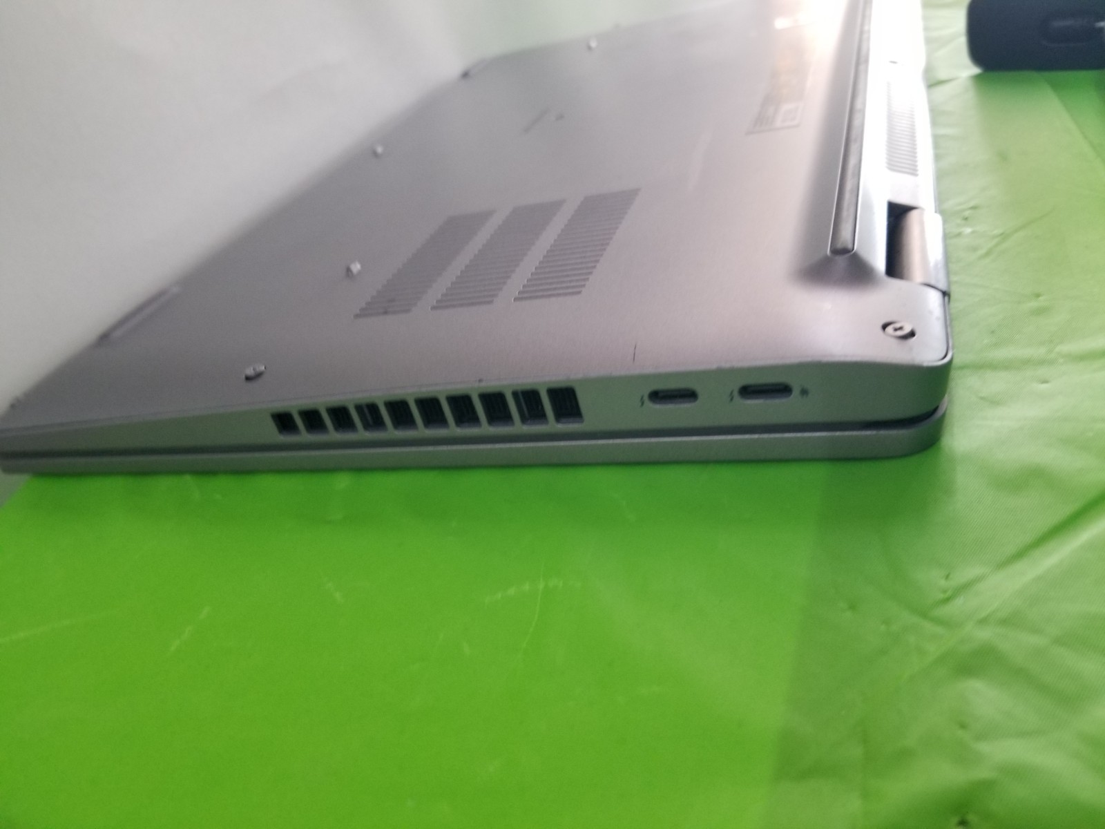 Dell Latitude 5520 15.6″ i5-1135G7 2.4GHz 16GB RAM 256GB SSD WIN 11 PRO